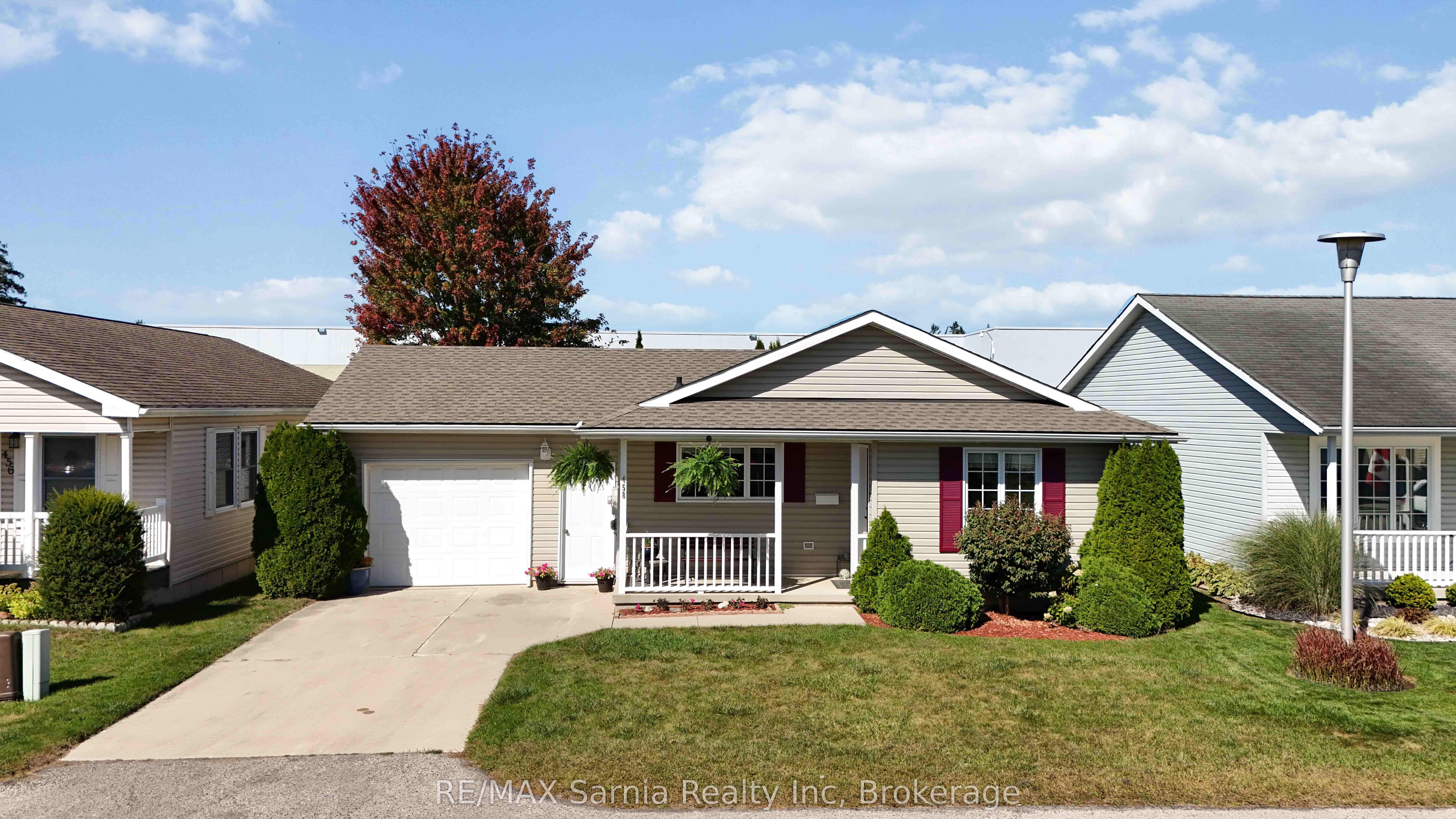 458 RICHARD Crescent, Strathroy-Caradoc, ON N7G 3P4 photo 2