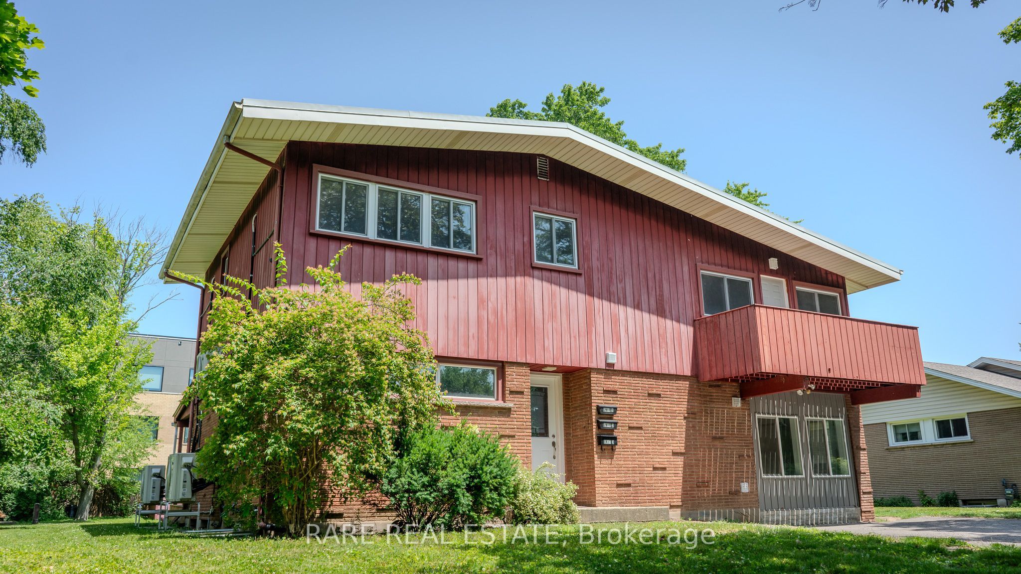 7 Plazaway Street 1, Welland, ON L3C 4J6