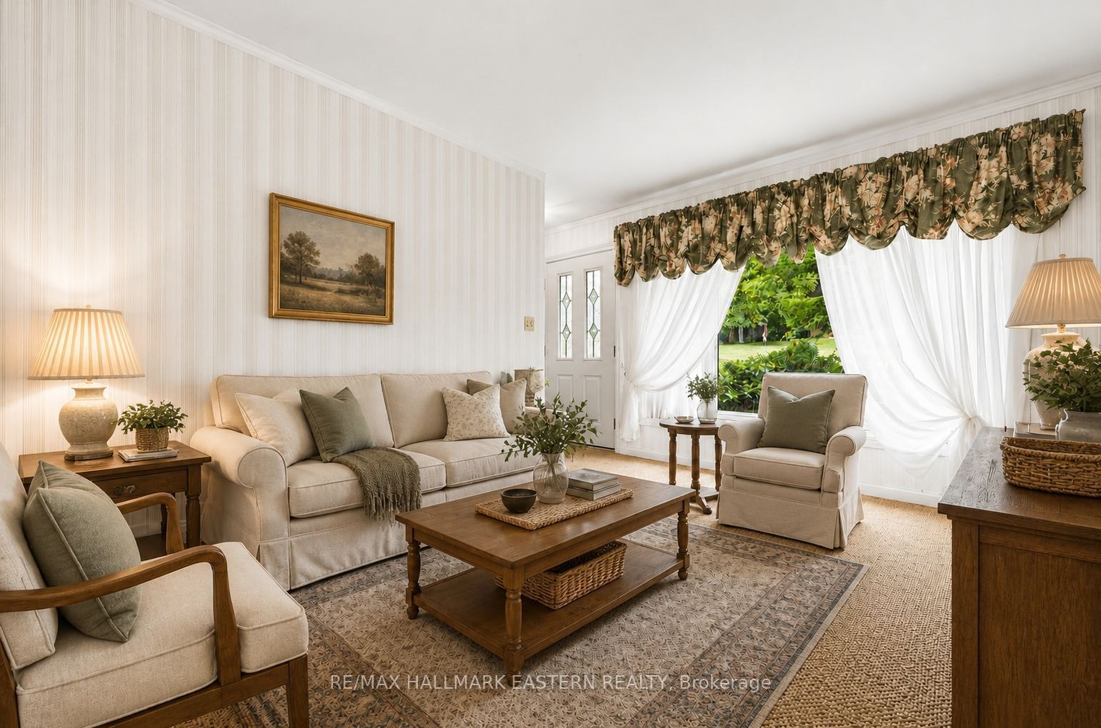 1932 Sherbrooke Street W, Peterborough, ON K9J 6X4 photo 4