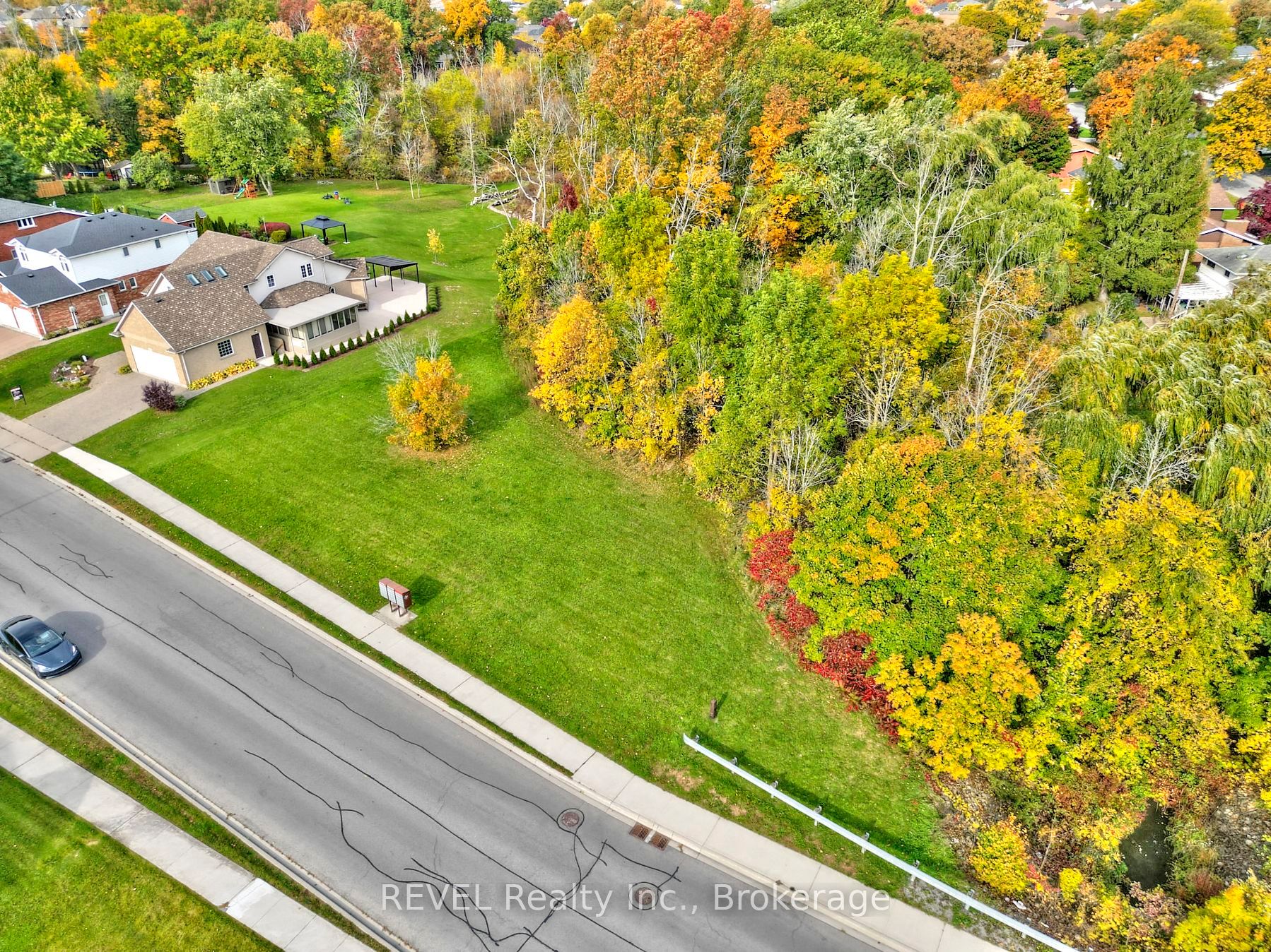 55, 59 & 63 Colbeck Drive, Welland, ON L3C 7B2 photo 4