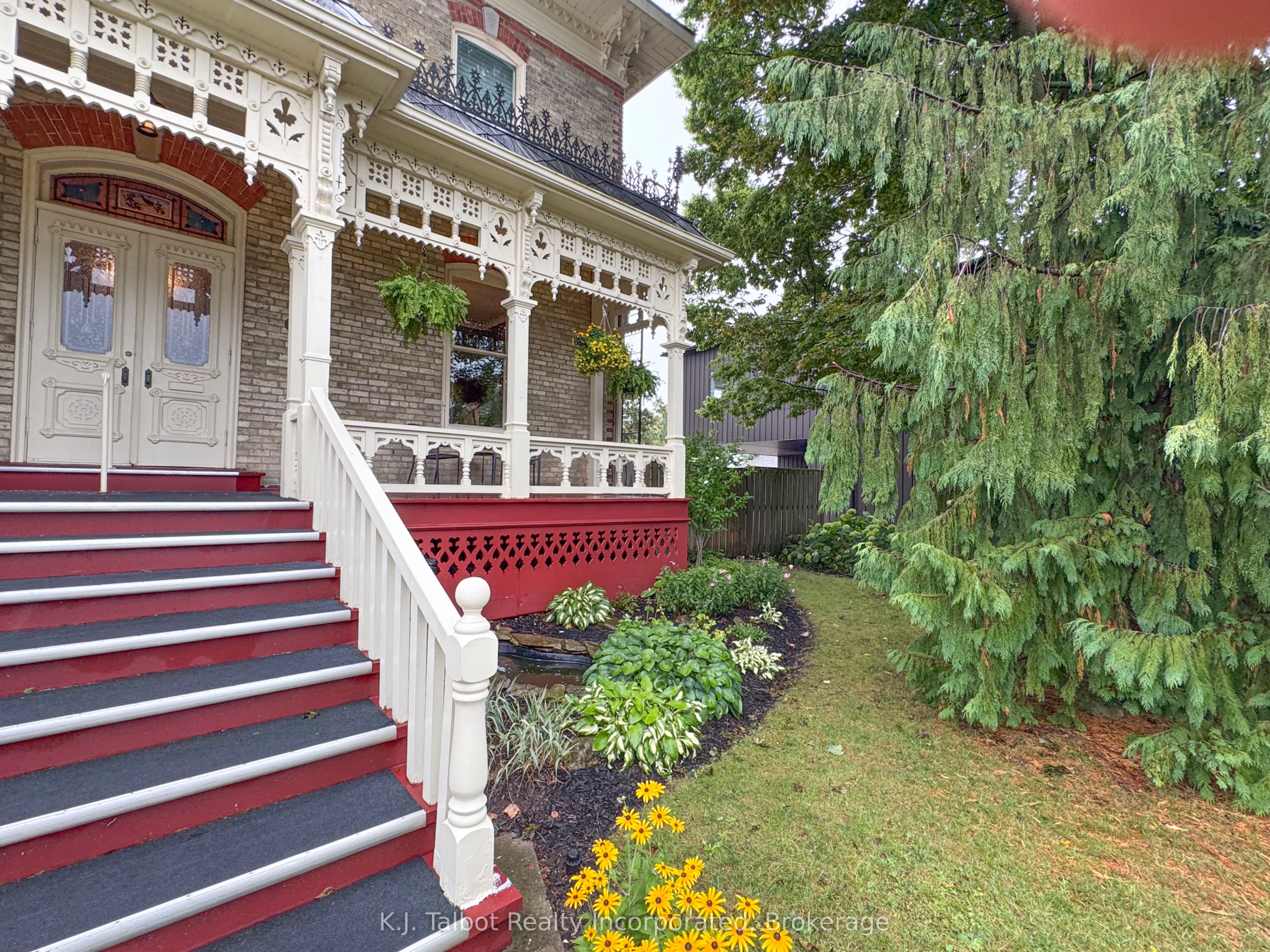 80 Hamilton Street, Goderich, ON N7A 1P9 photo 3