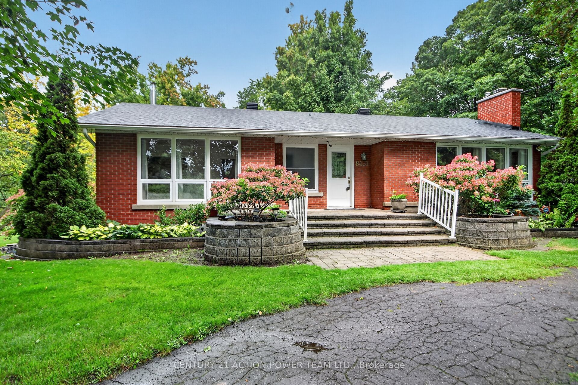 8431 Victoria Street, Greely - Metcalfe - Osgoode - Vernon and Area, ON K0A 2P0