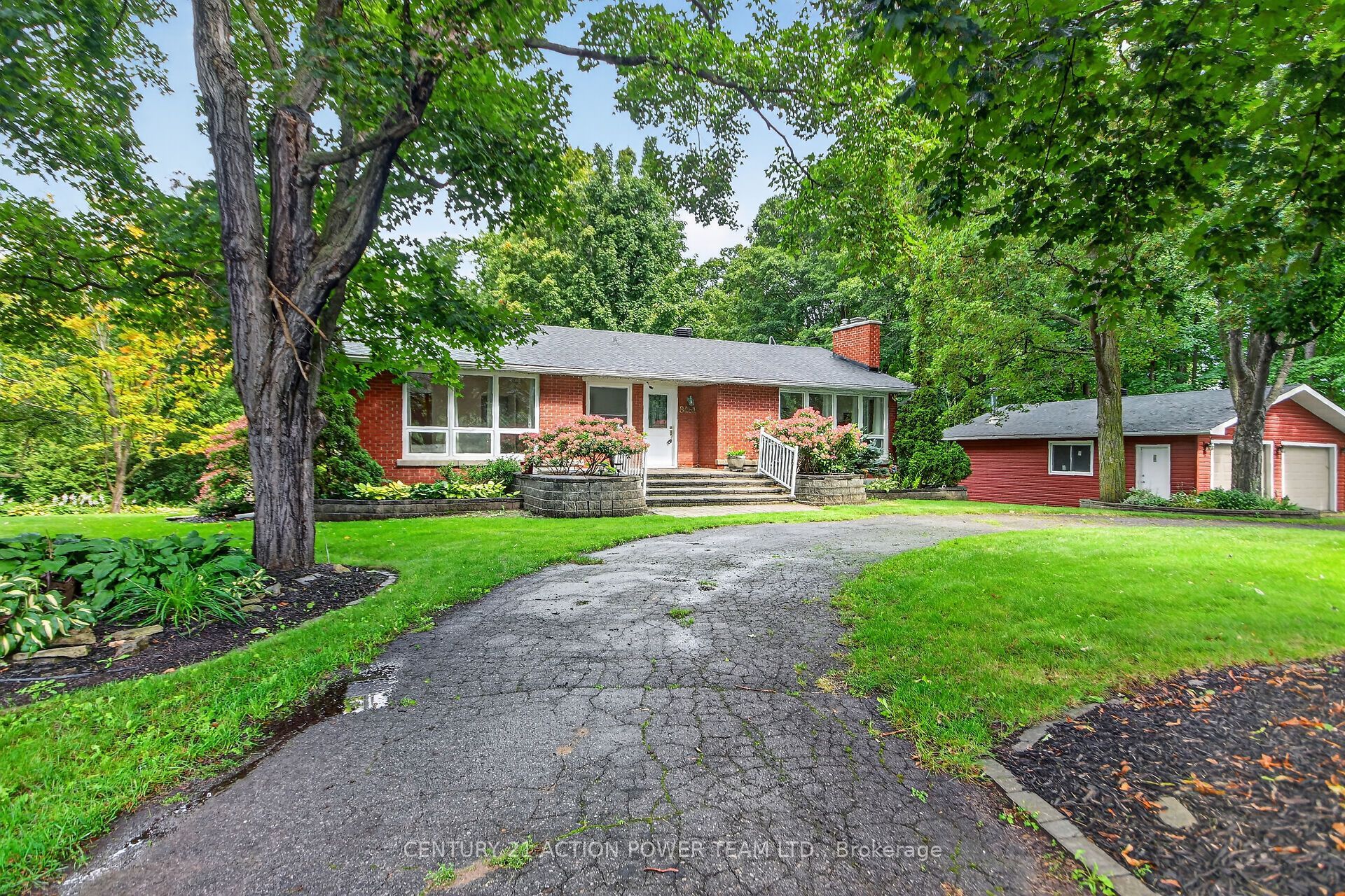 8431 Victoria Street, Greely - Metcalfe - Osgoode - Vernon and Area, ON K0A 2P0 photo 3