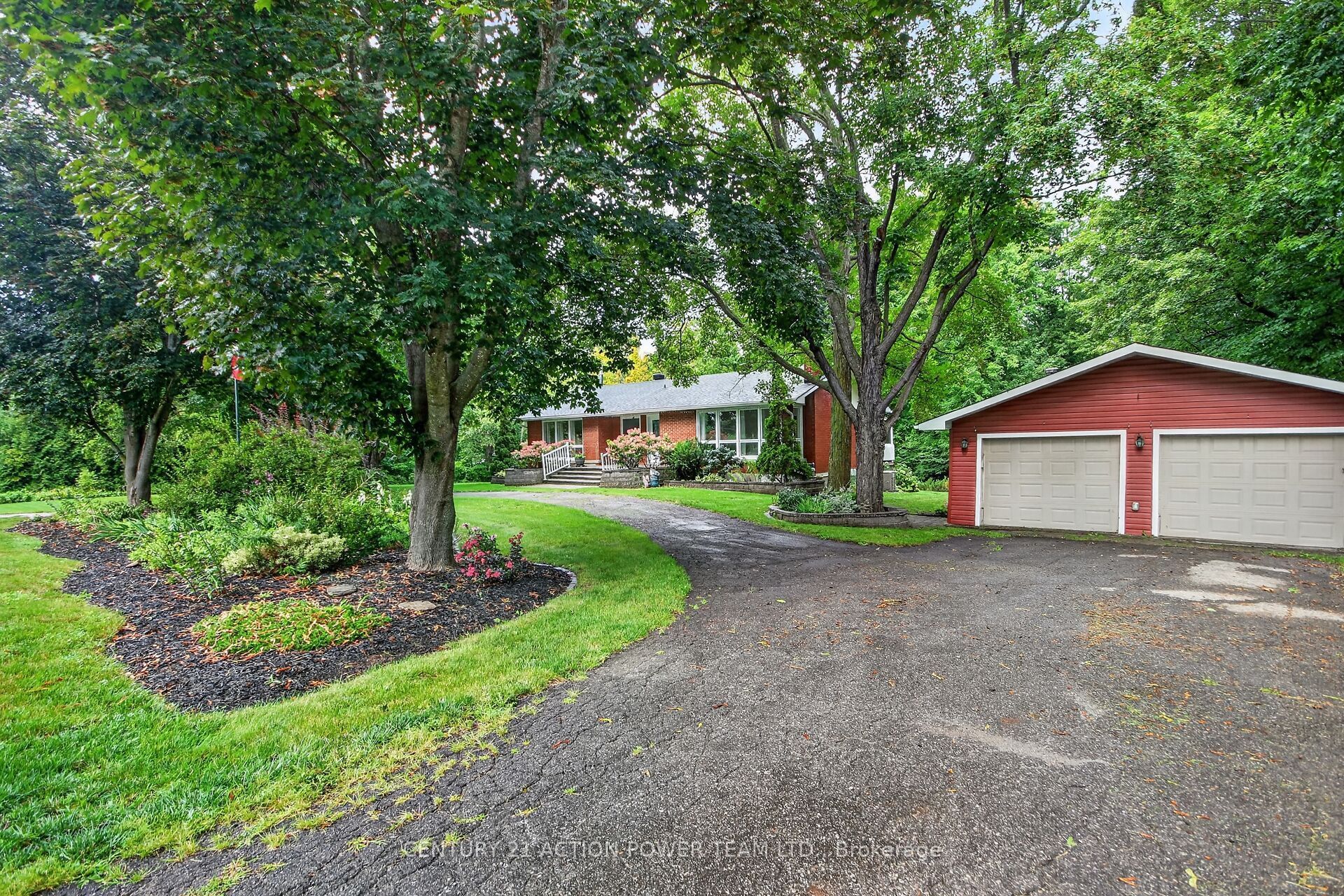 8431 Victoria Street, Greely - Metcalfe - Osgoode - Vernon and Area, ON K0A 2P0 photo 4