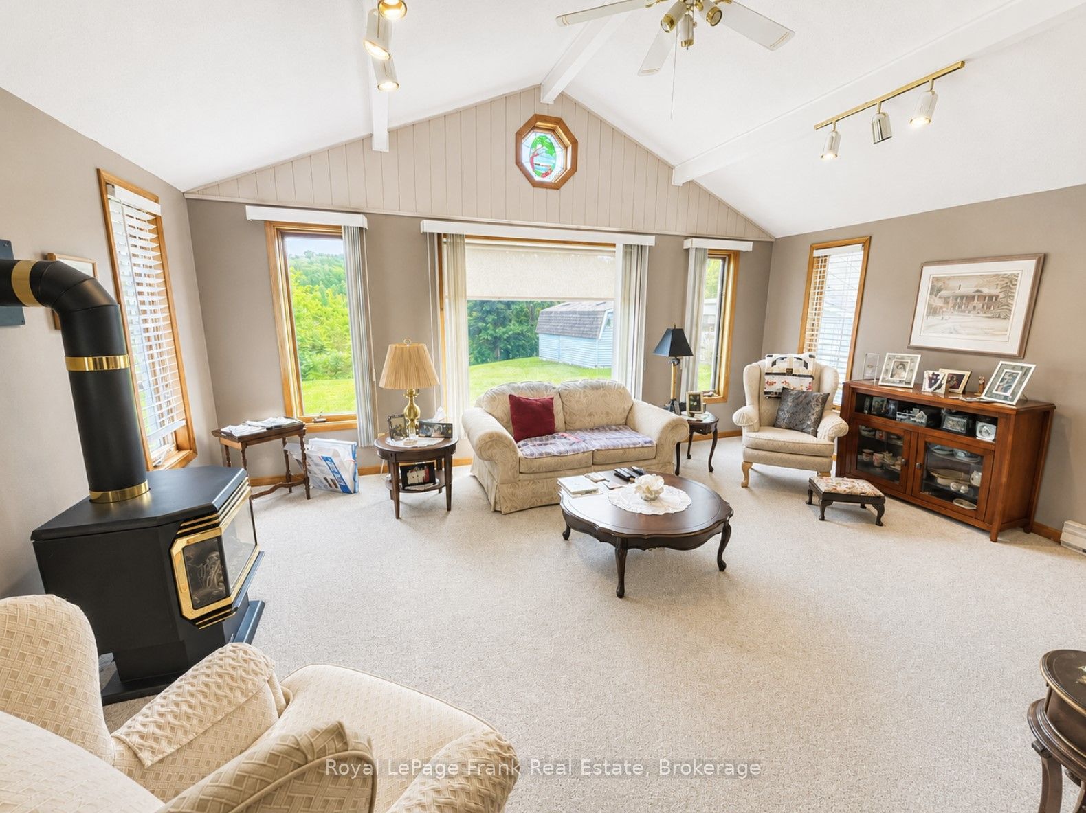 127 Bridge Street W, Bancroft, ON K0L 1C0 photo 4