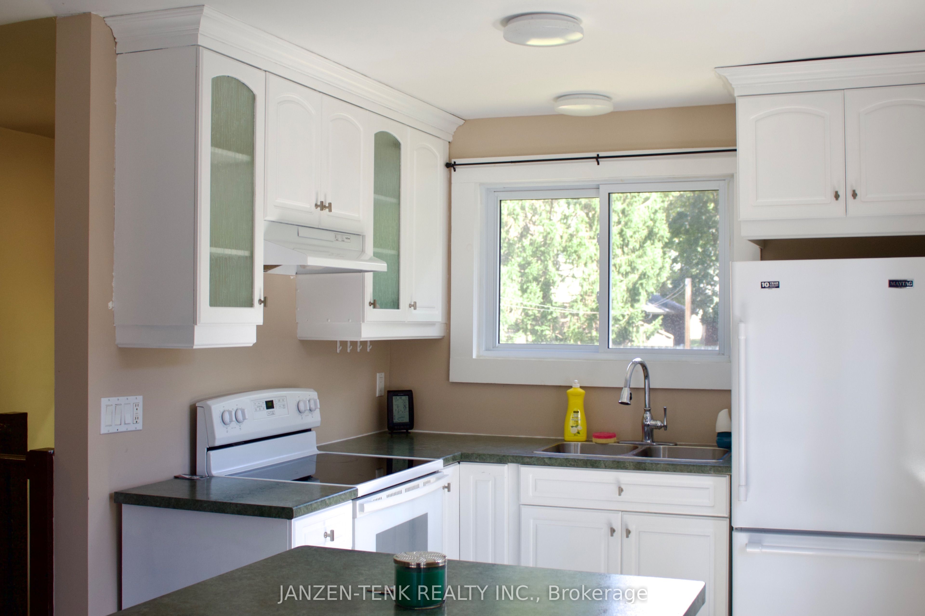 15 St Andrew Street, Aylmer, ON N5H 2M9 photo 5