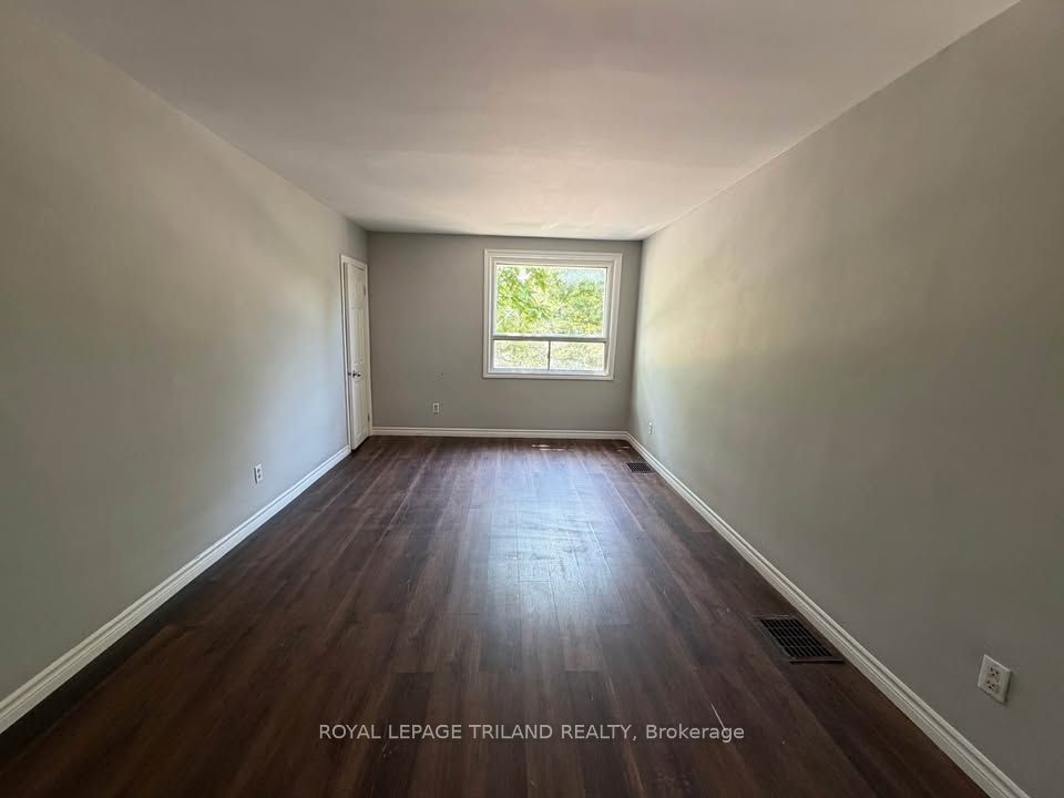 202 Colborne Street B, London East, ON N6B 2S2 photo 4