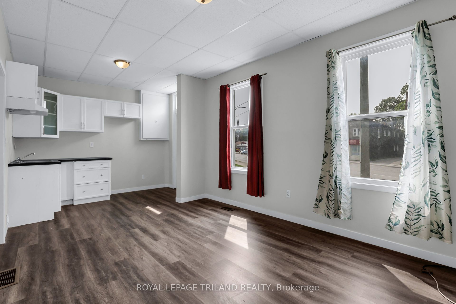 218 Hamilton Road 1, London East, ON N5Z 1R1 photo 4