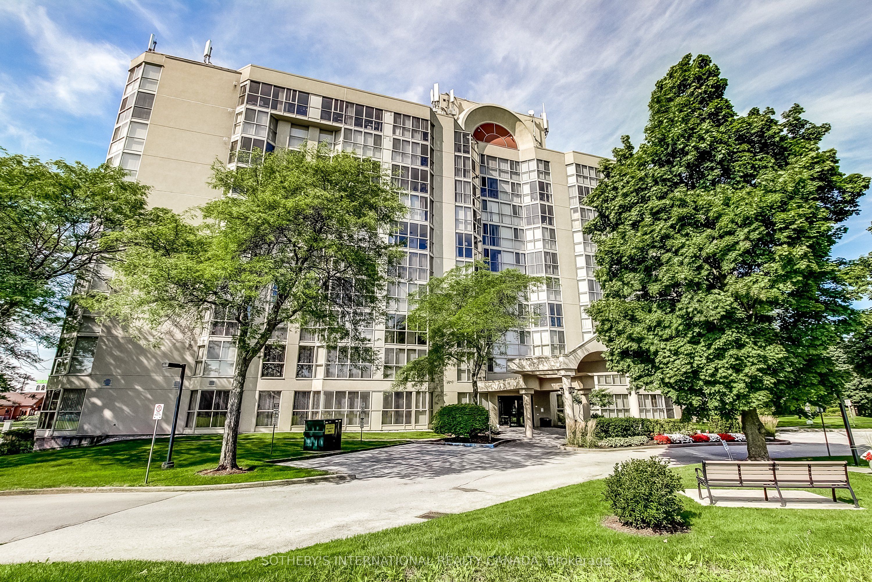 162 Martindale Road 1001, St. Catharines, ON L2S 3S4