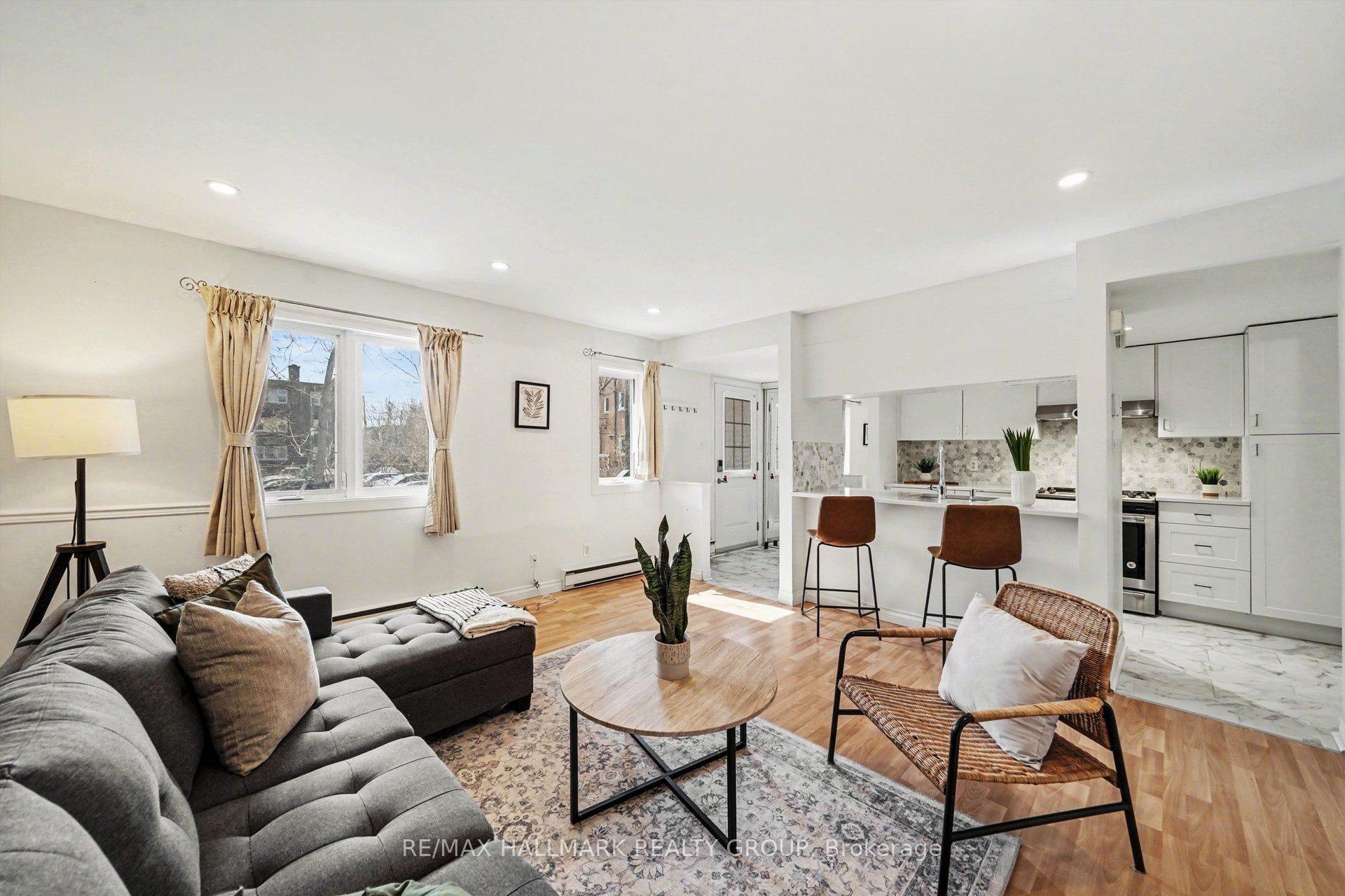 1204 Shillington Avenue 15, Carlington - Central Park, ON K1Z 7Z4 photo 3