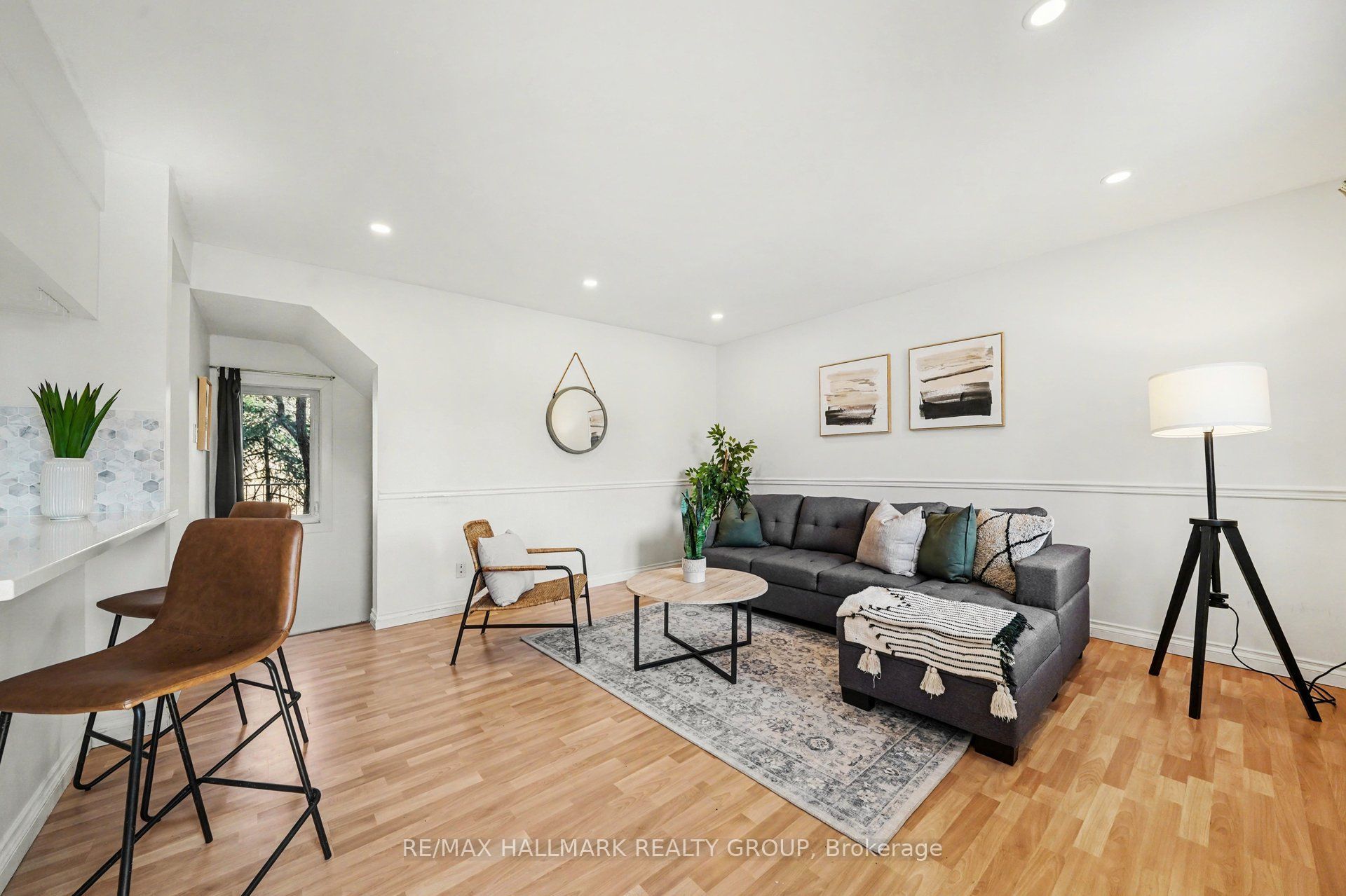 1204 Shillington Avenue 15, Carlington - Central Park, ON K1Z 7Z4 photo 4