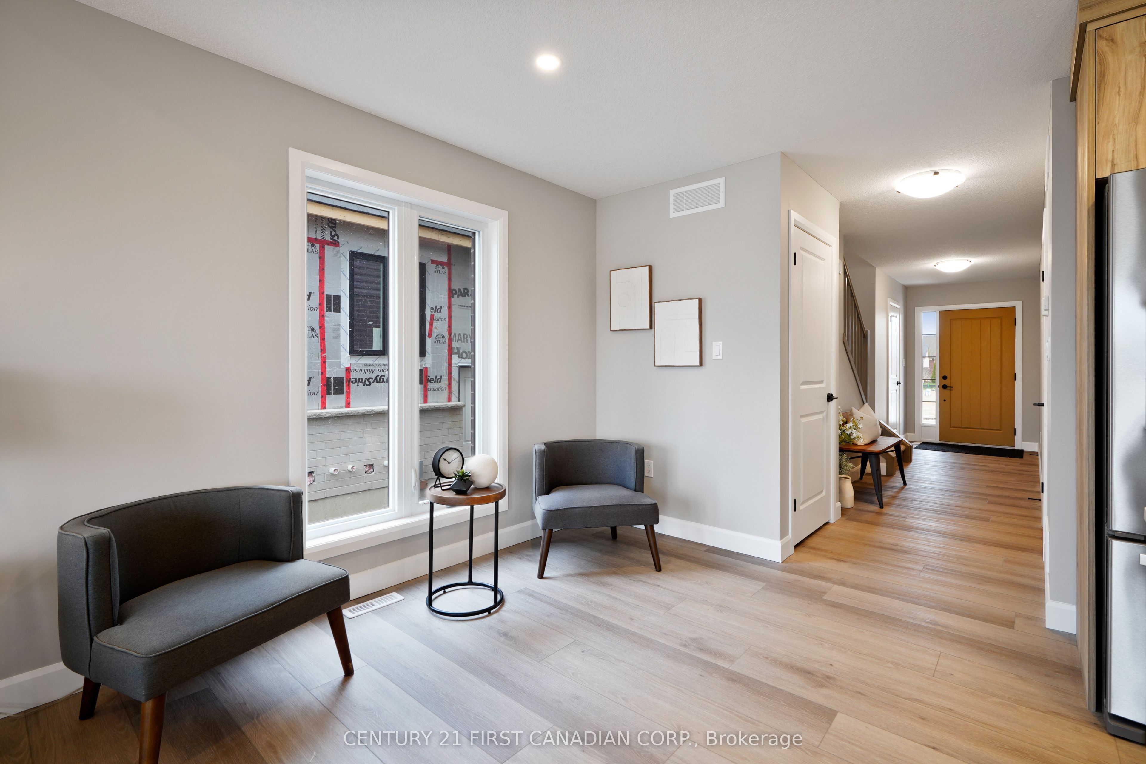 111 Addison Avenue, Lucan Biddulph, ON N0M 2J0 photo 5