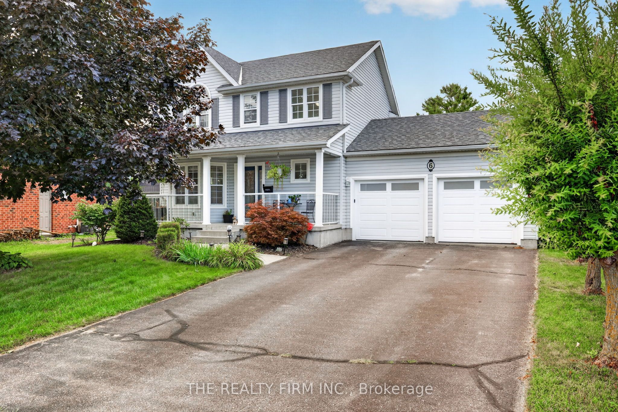 6 Oakdale Place, Ingersoll, ON N5C 4E4