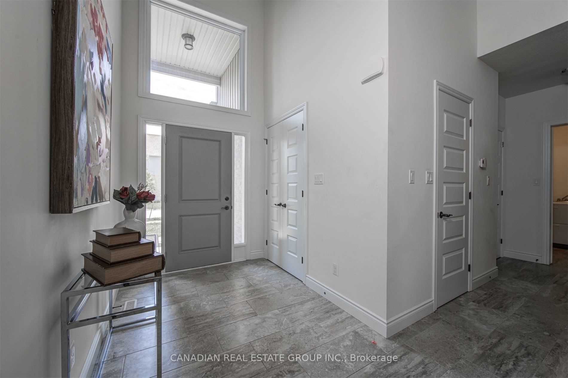 1562 Noah Bend, London North, ON N6G 0T2 photo 2