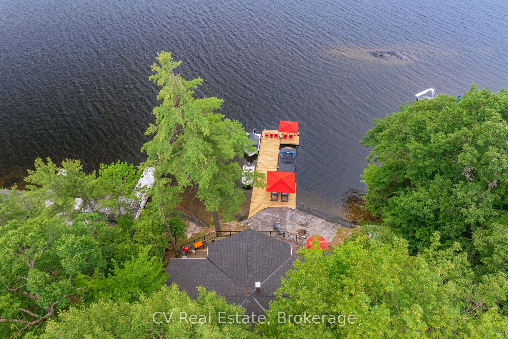 776 Eileen Gowan Island, Bracebridge, ON P1L 1X6 photo 2