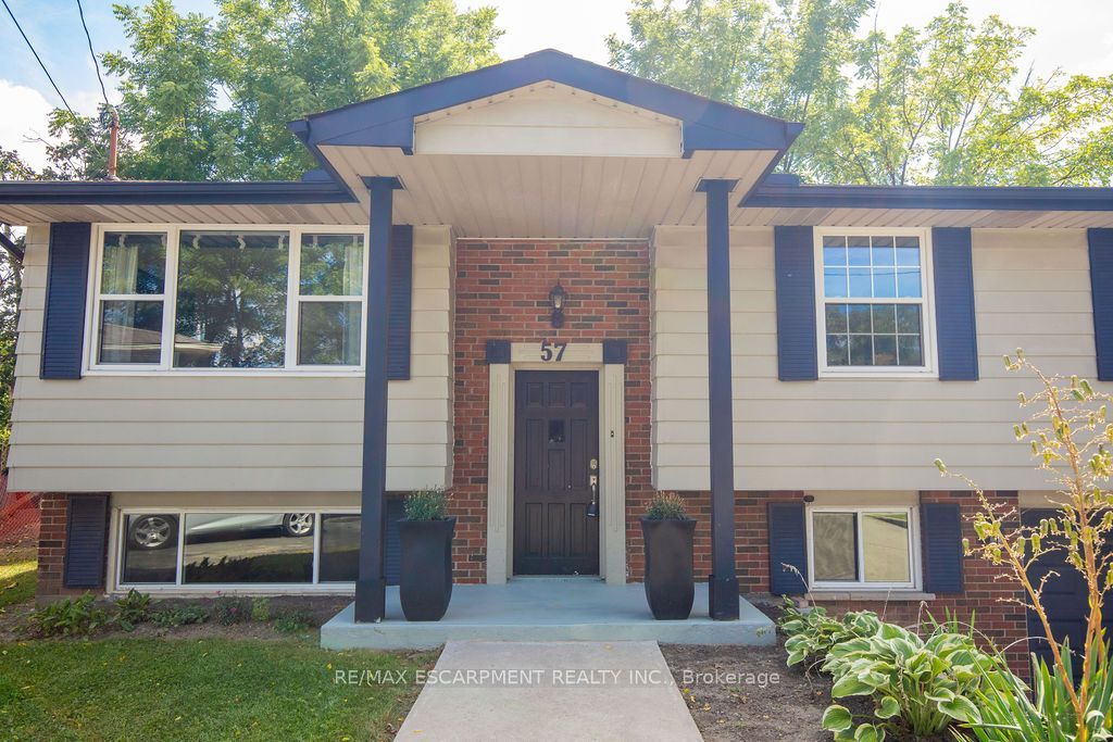 57 Valery Court, Hamilton, ON L9C 2W2 photo 3