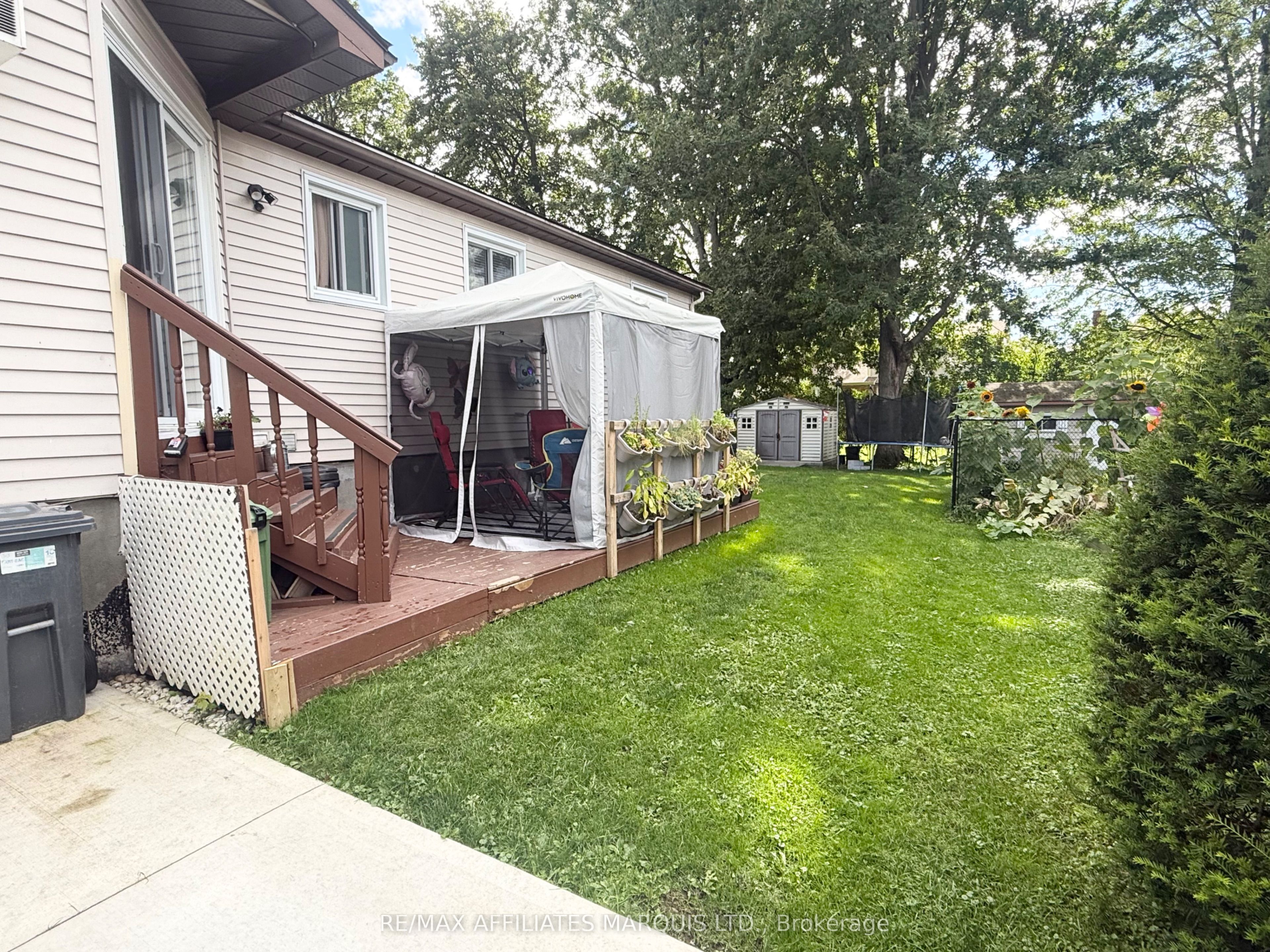 574 Lynwood Drive, Cornwall, ON K6H 5X5 photo 2