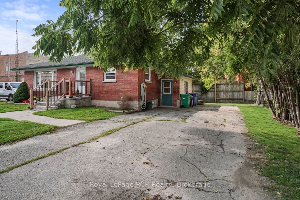 16 Patrick Street W, North Huron, ON N0G 2W0 photo 3