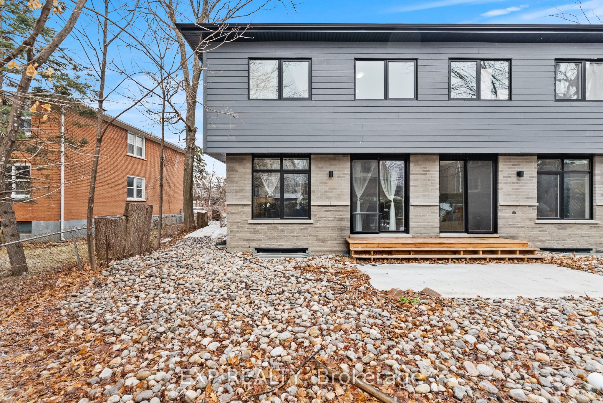 234-236 Woodroffe Avenue, Woodroffe, ON K2A 3V4 photo 3