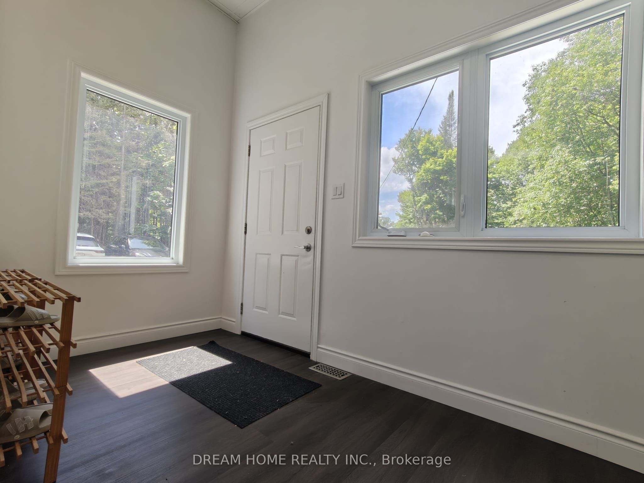 150 Hillside Lake Road, North Bay, ON P1B 8G2 photo 2