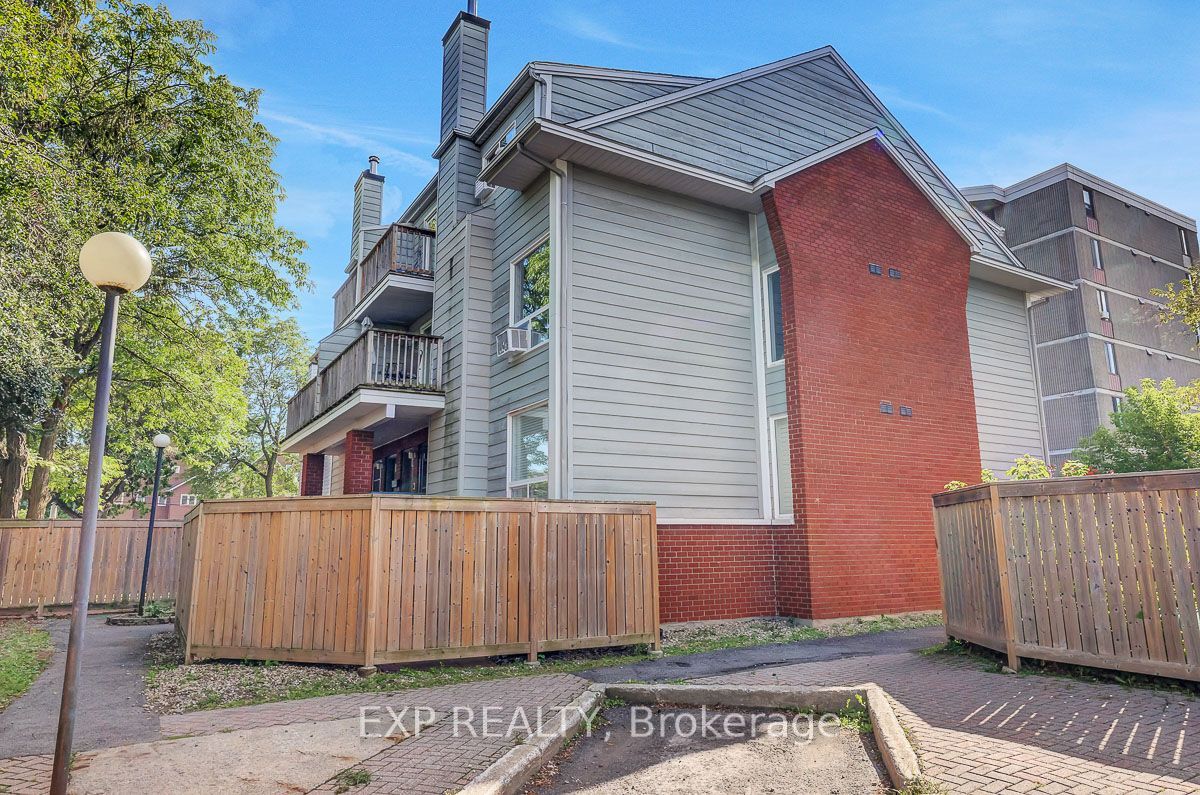 20 Hart Avenue F, Overbrook - Castleheights and Area, ON K1K 4H8