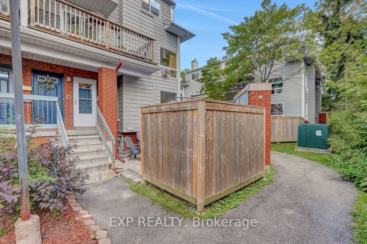 20 Hart Avenue F, Overbrook - Castleheights and Area, ON K1K 4H8 photo 2