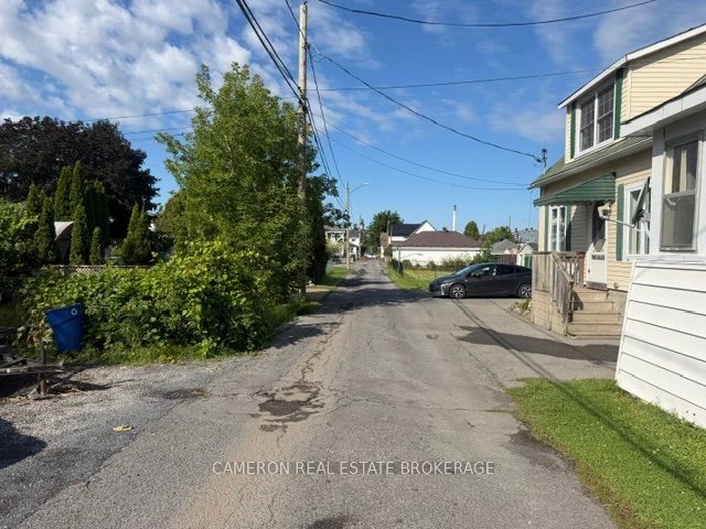 10 Pine Lane, Cornwall, ON K6J 1B2 photo 3