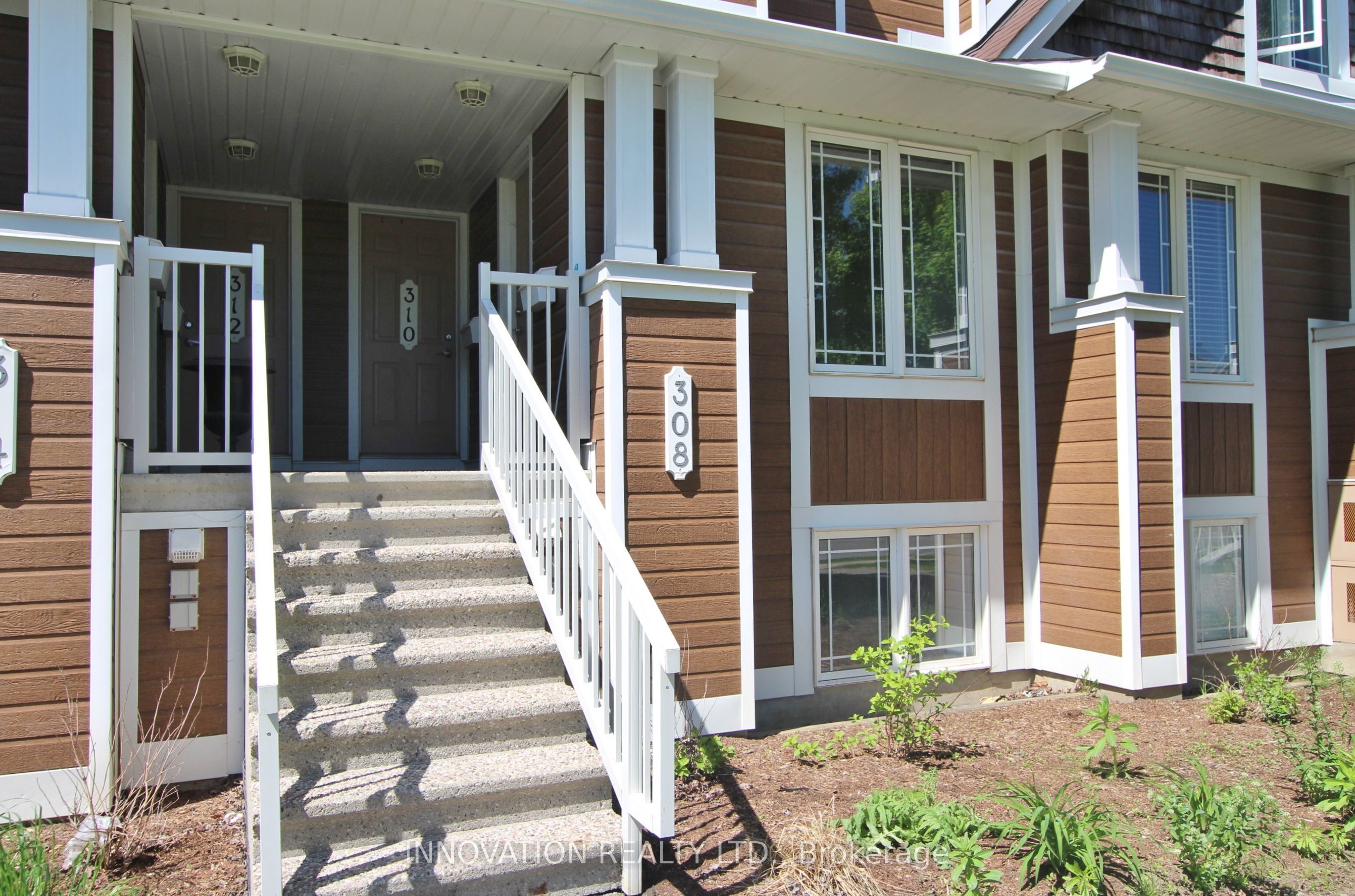 308 Crownridge Dr Drive, Kanata, ON K2M 3A4 photo 2