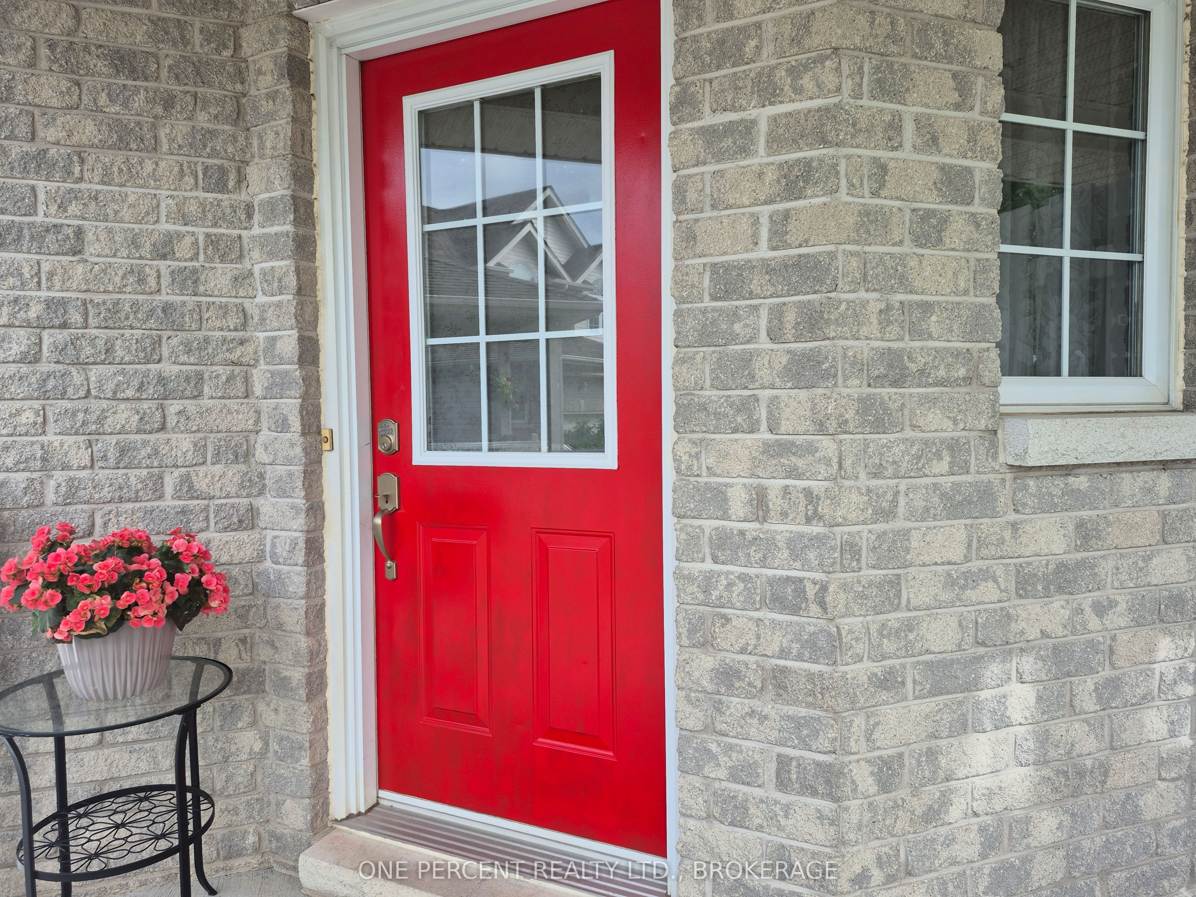 110 Fireside Court, Kingston, ON K7K 7L8 photo 3