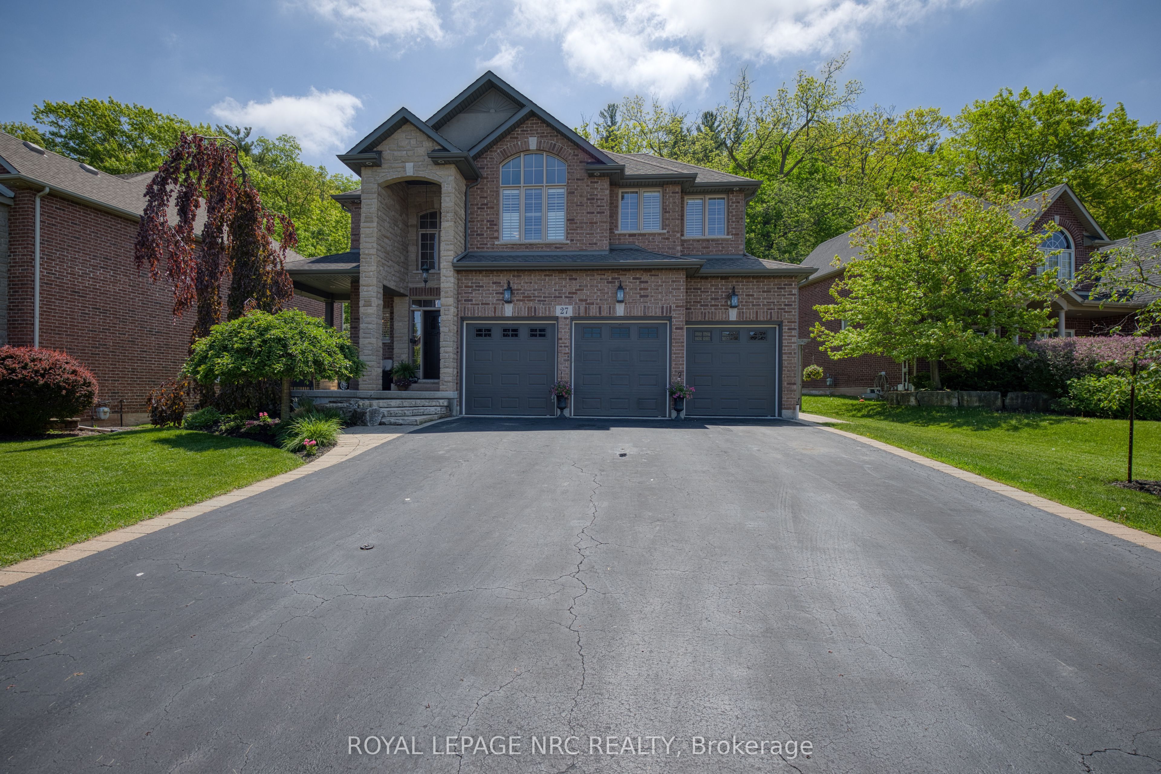 27 Bell Avenue, Grimsby, ON L3M 1B2 photo 3
