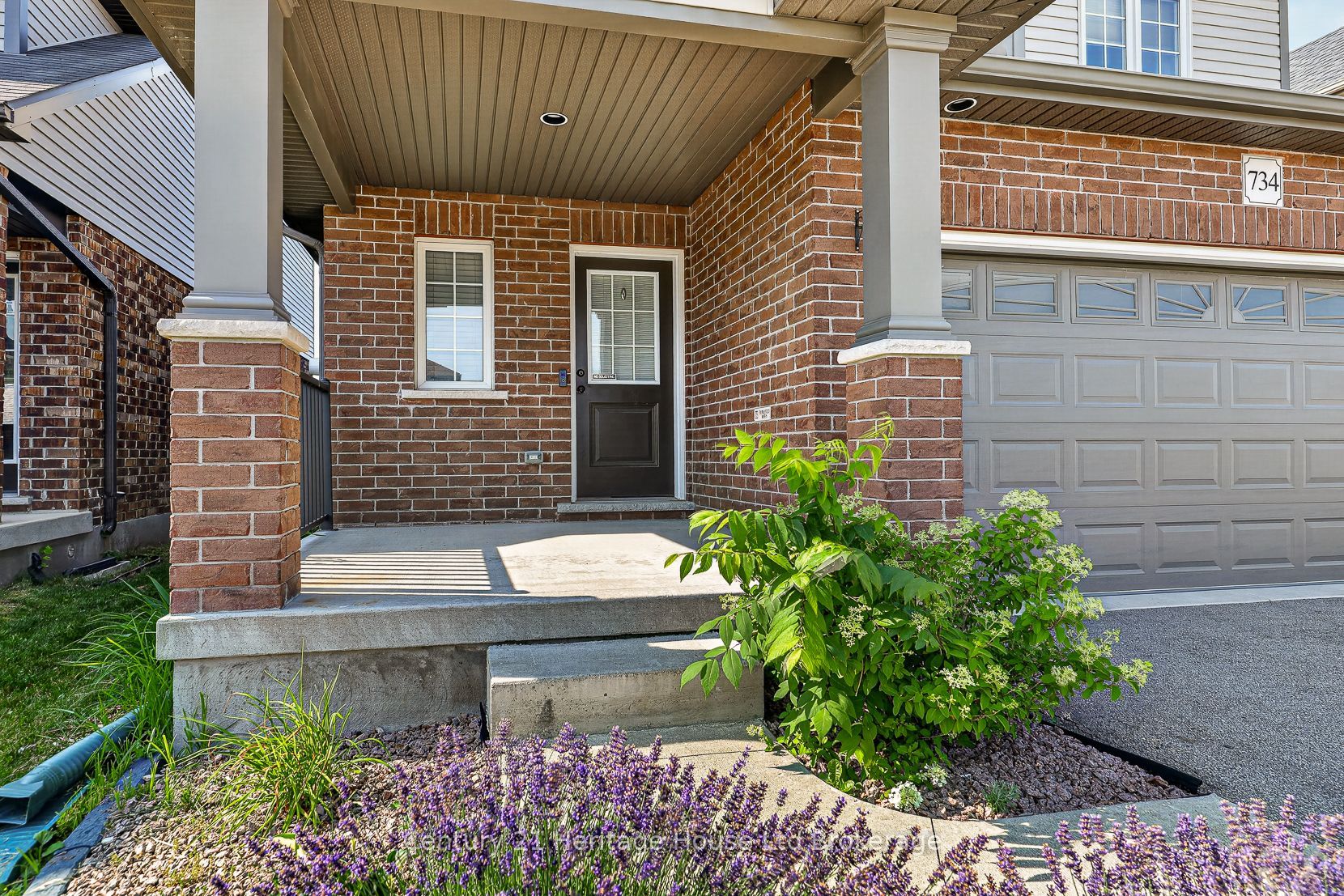 734 Frontenac Crescent, Woodstock, ON N4V 0B1 photo 3