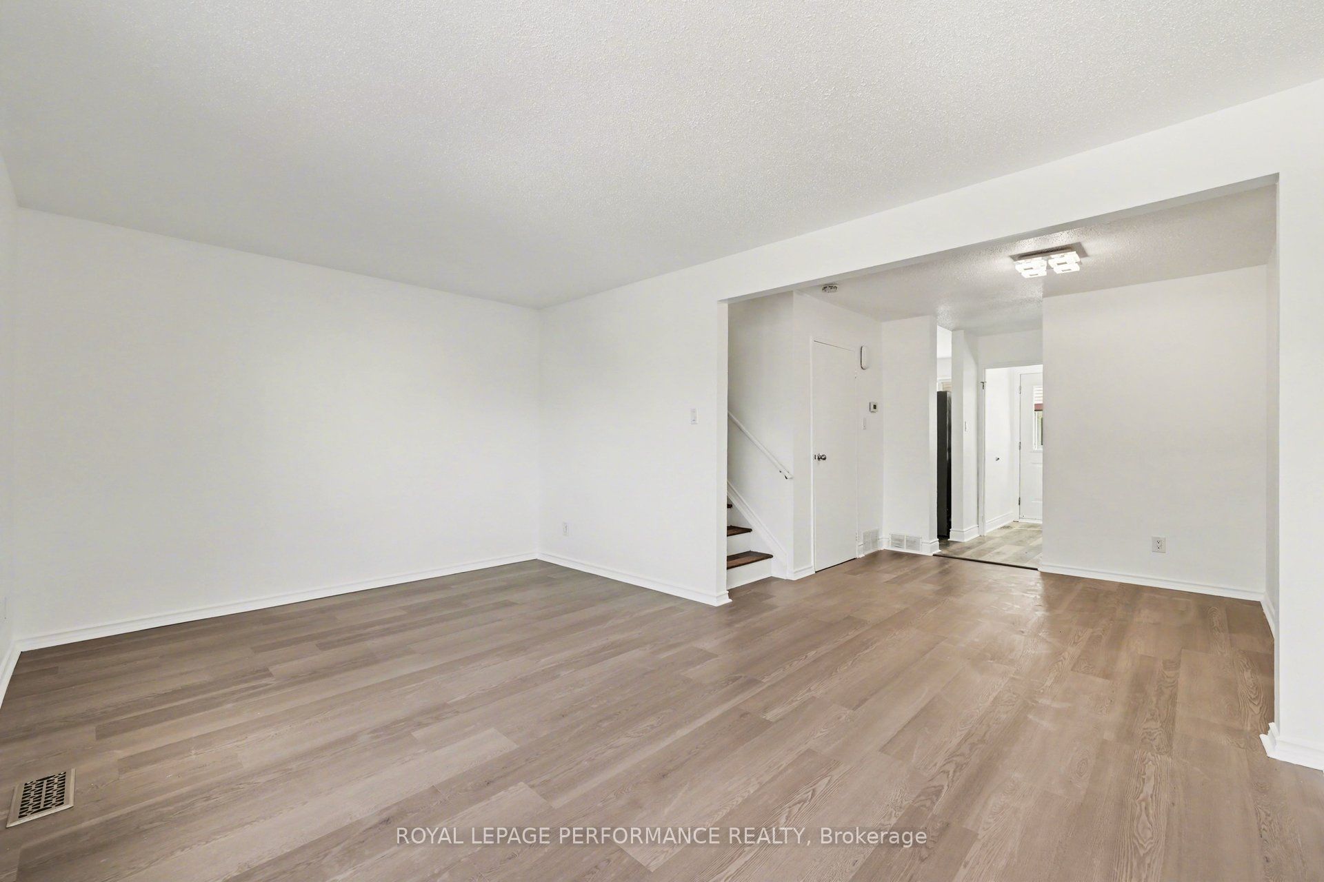1584 Feather Lane 62, Blossom Park - Airport and Area, ON K1T 1V4 photo 4