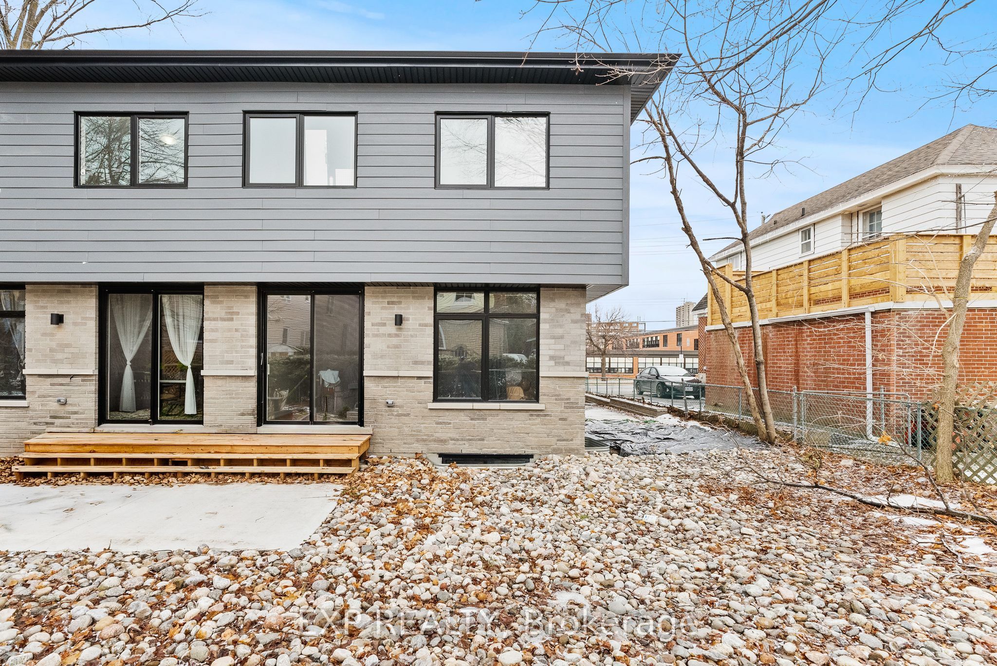 236 Woodroffe Avenue, Woodroffe, ON K2A 3V4 photo 3