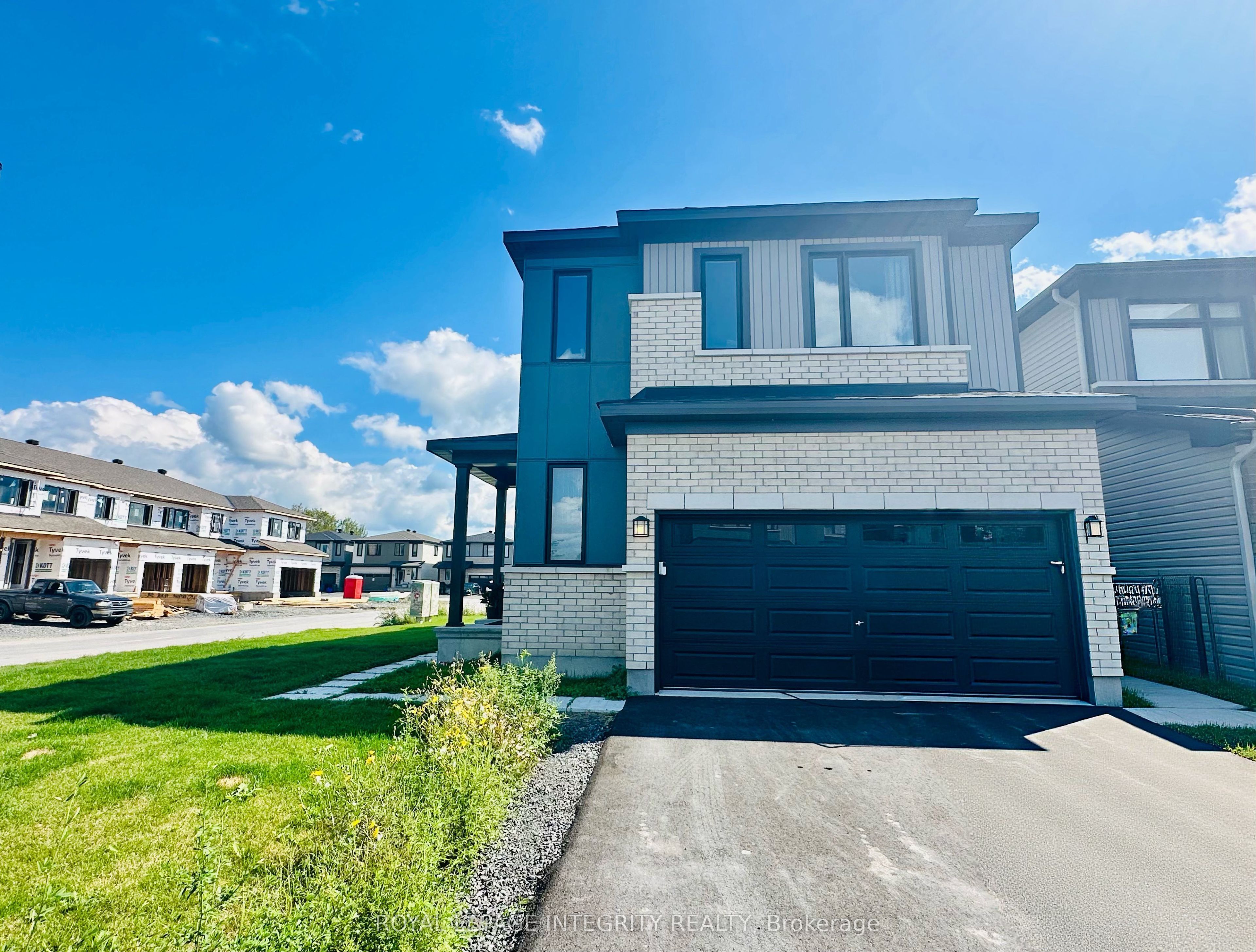 101 Lumen Place, Orleans - Convent Glen and Area, ON K1W 0S8