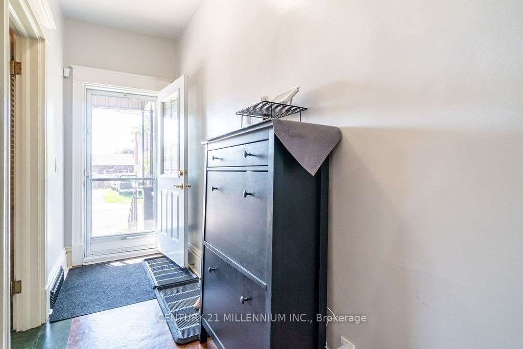 20 Dickson Avenue, Hamilton, ON L8L 6B8 photo 3