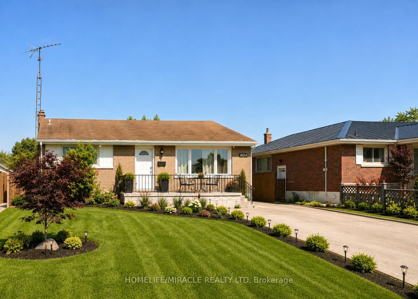 7150 Douglas Crescent, Niagara Falls, ON L2G 3C4