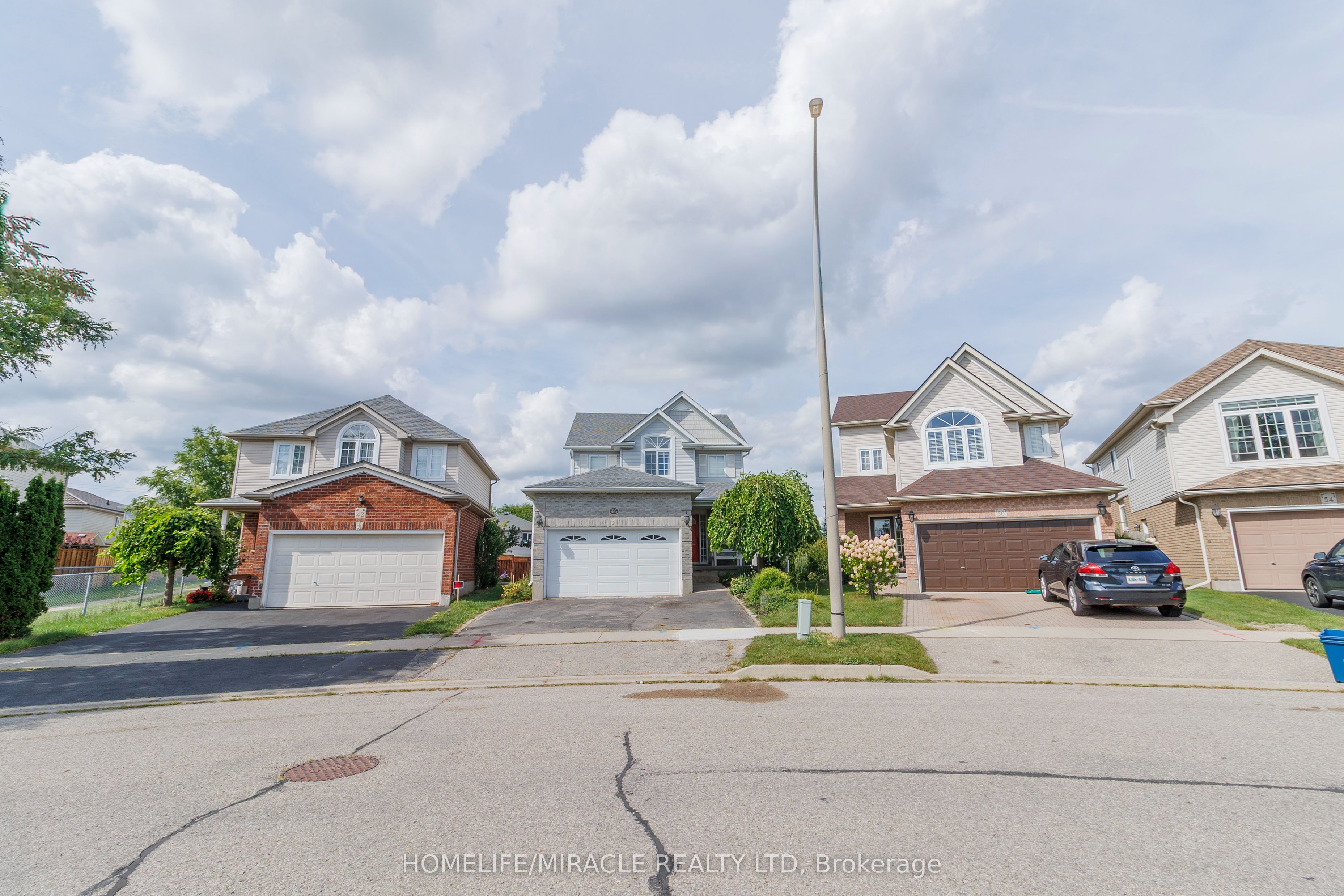 46 Heatherwood Place, Kitchener, ON N2N 3P4 photo 3