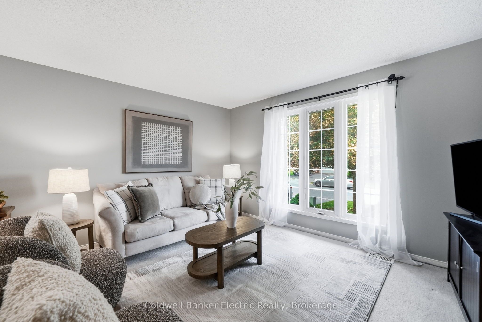 854 Abbey Lane, Peterborough, ON K9H 7N6 photo 2