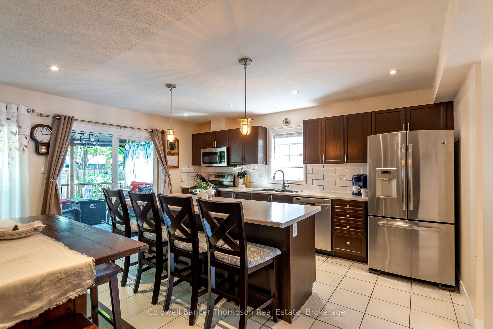 250 Pine Street, Gravenhurst, ON P1P 1B1 photo 5
