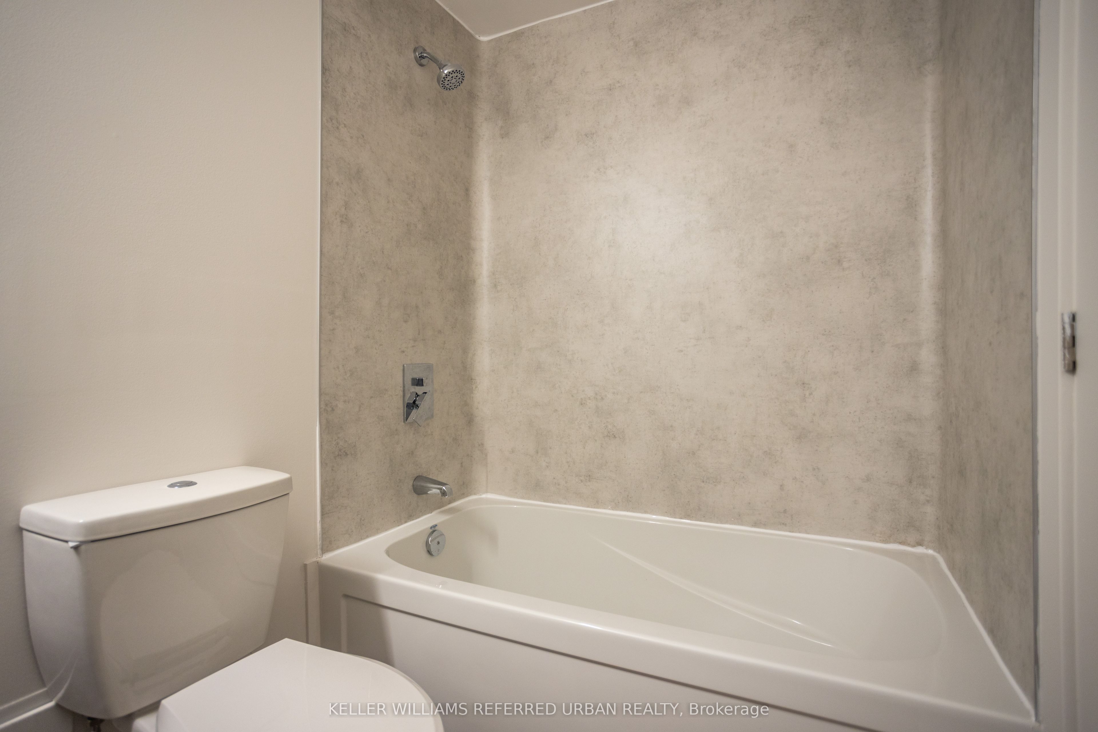 325 University Avenue W 303, Cobourg, ON K9A 3S9 photo 4