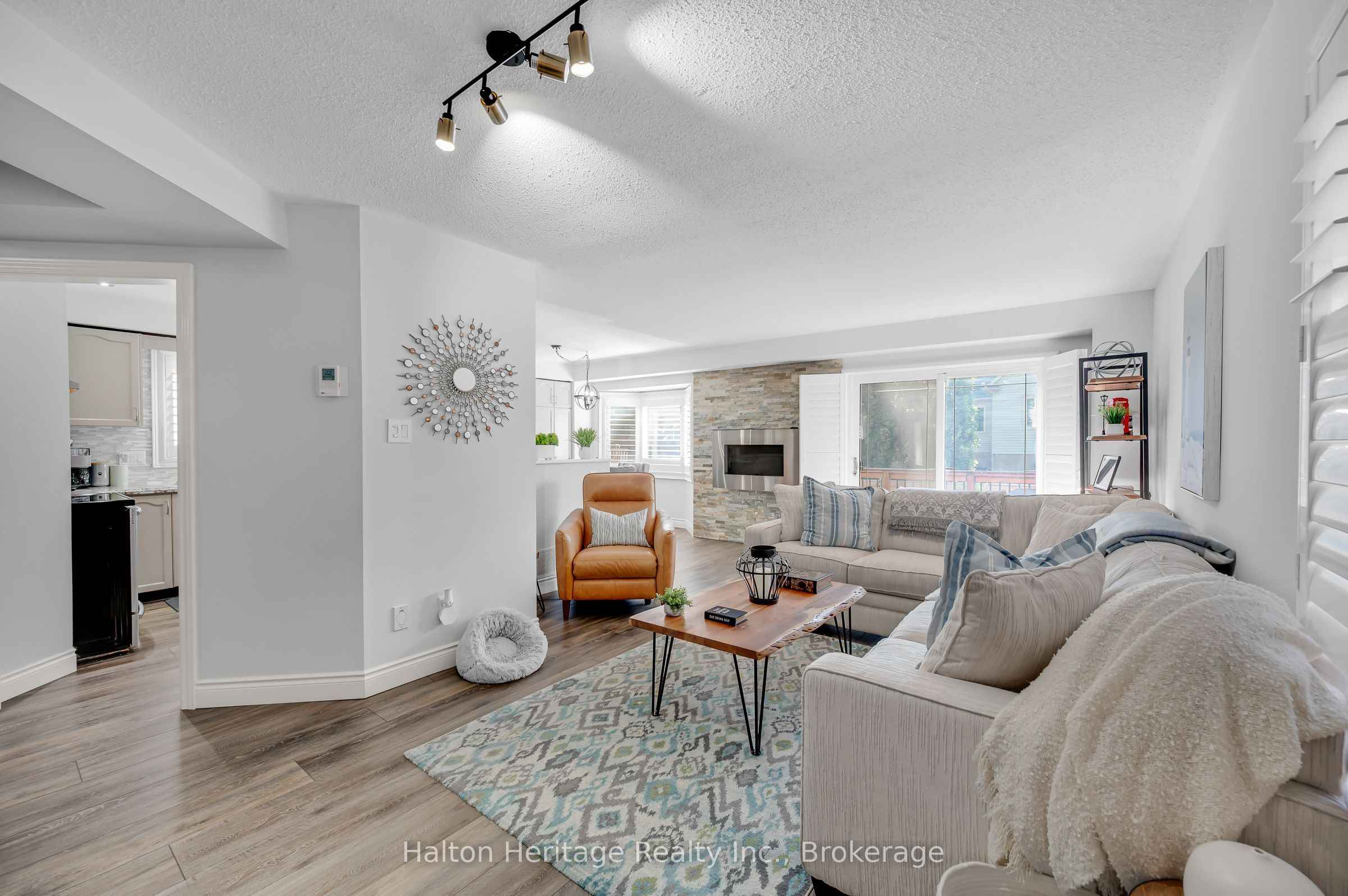 24 Segwun Road, Hamilton, ON L0R 2H6 photo 5