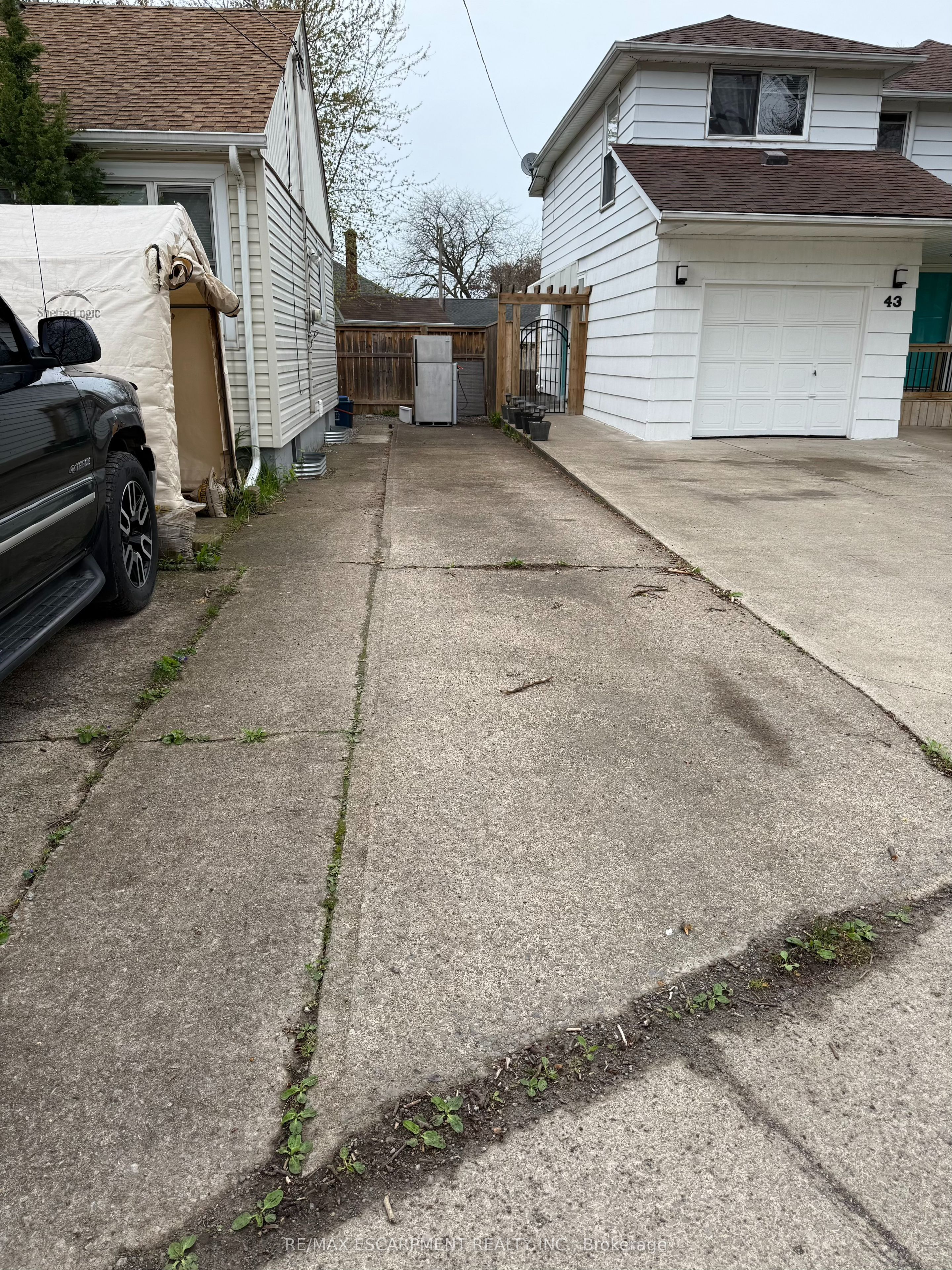 41 Beamer Avenue 2, St. Catharines, ON L2M 2L6 photo 2