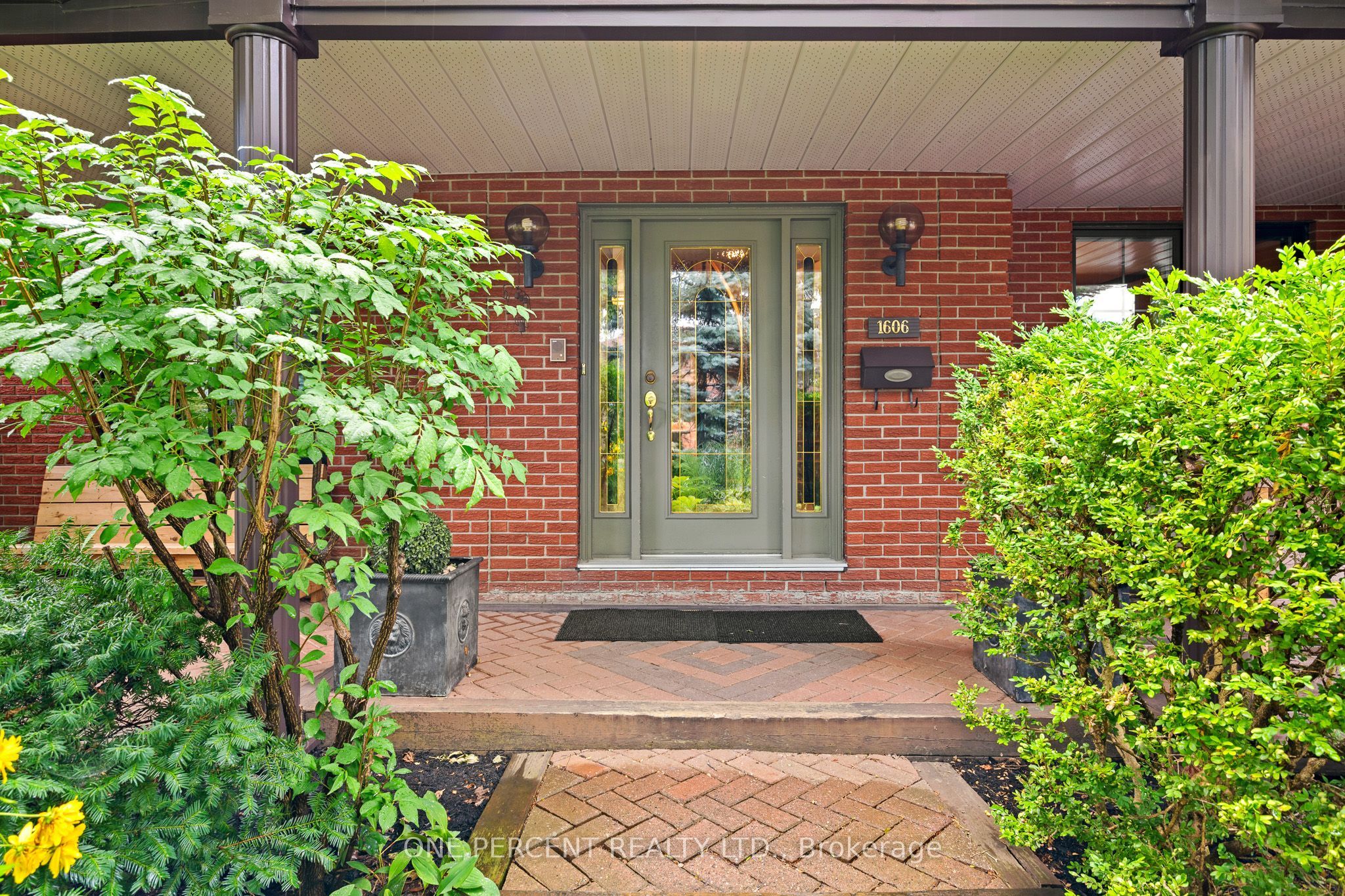 1606 Ortona Avenue, Mooneys Bay - Carleton Heights and Area, ON K2C 1W5 photo 4