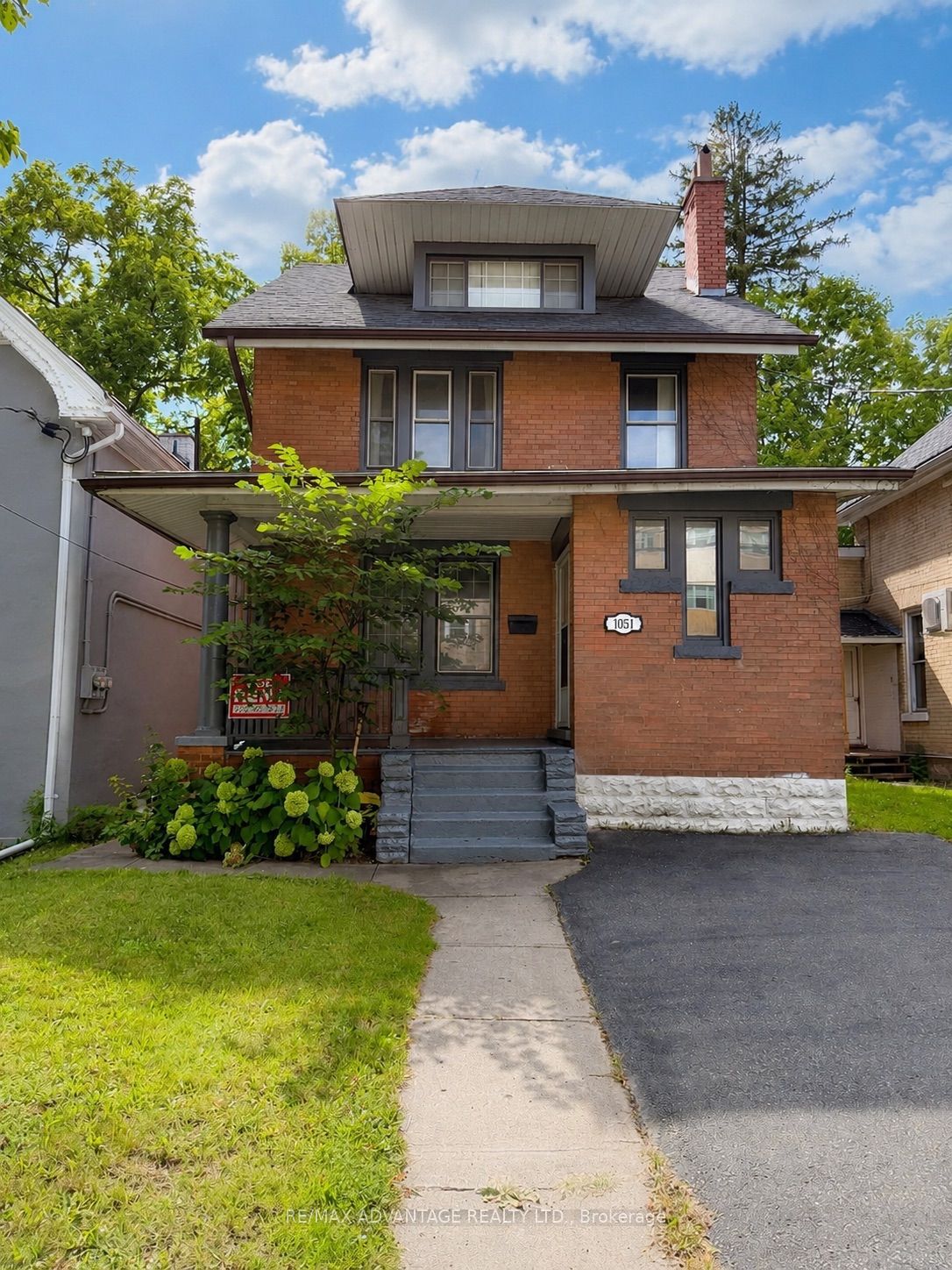 1051 Richmond Street N, London East, ON N6A 3J7 photo 2