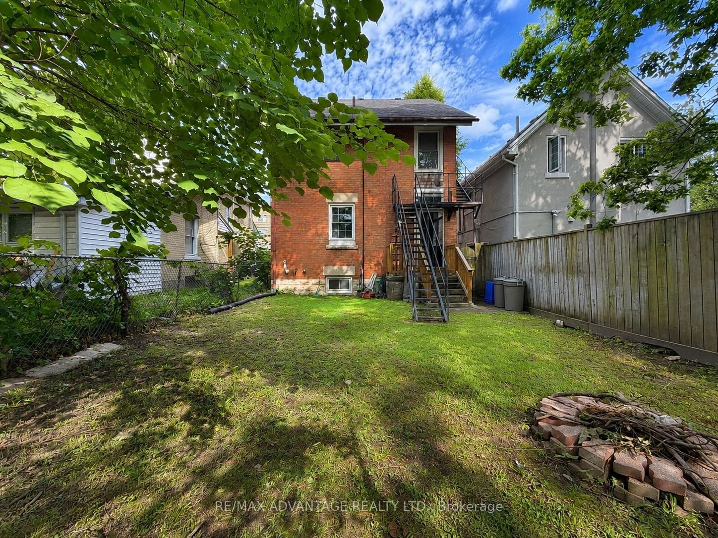 1051 Richmond Street N, London East, ON N6A 3J7 photo 3