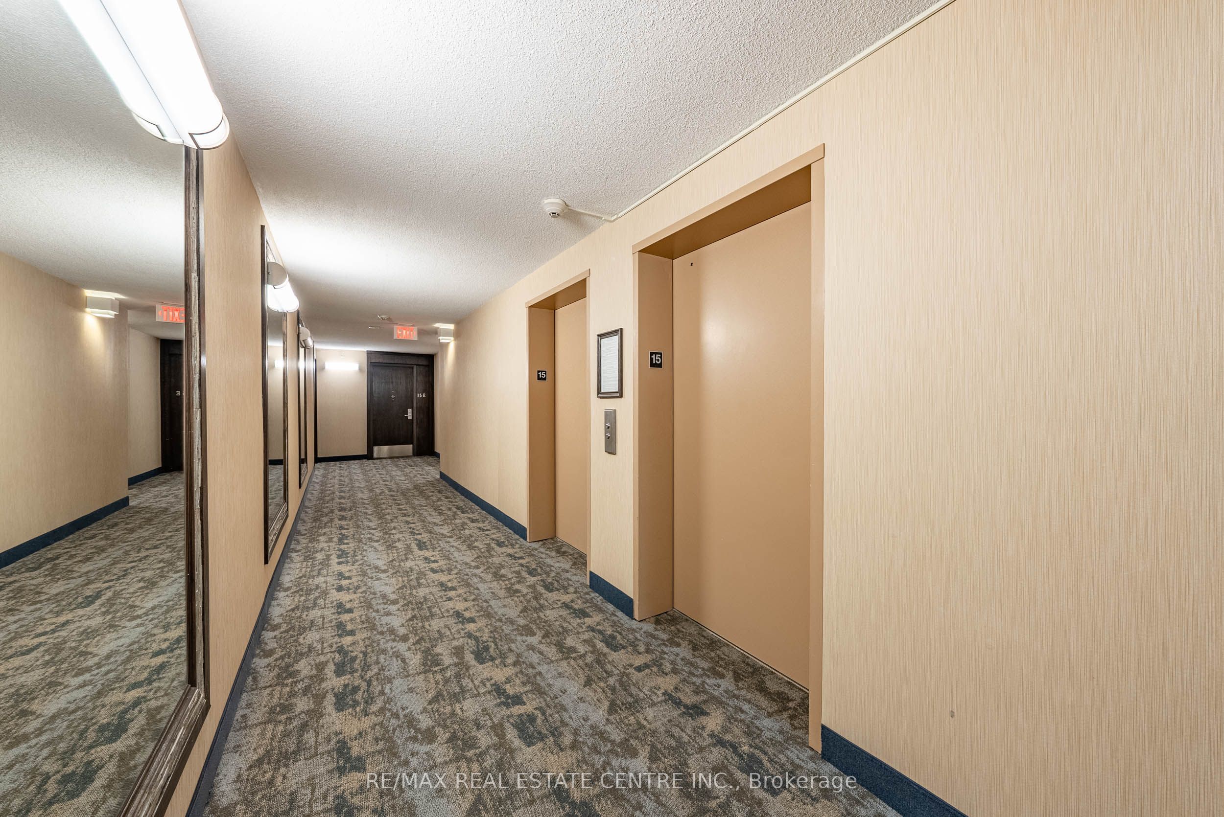 67 Caroline Street S 15C, Hamilton, ON L8P 3K6 photo 5