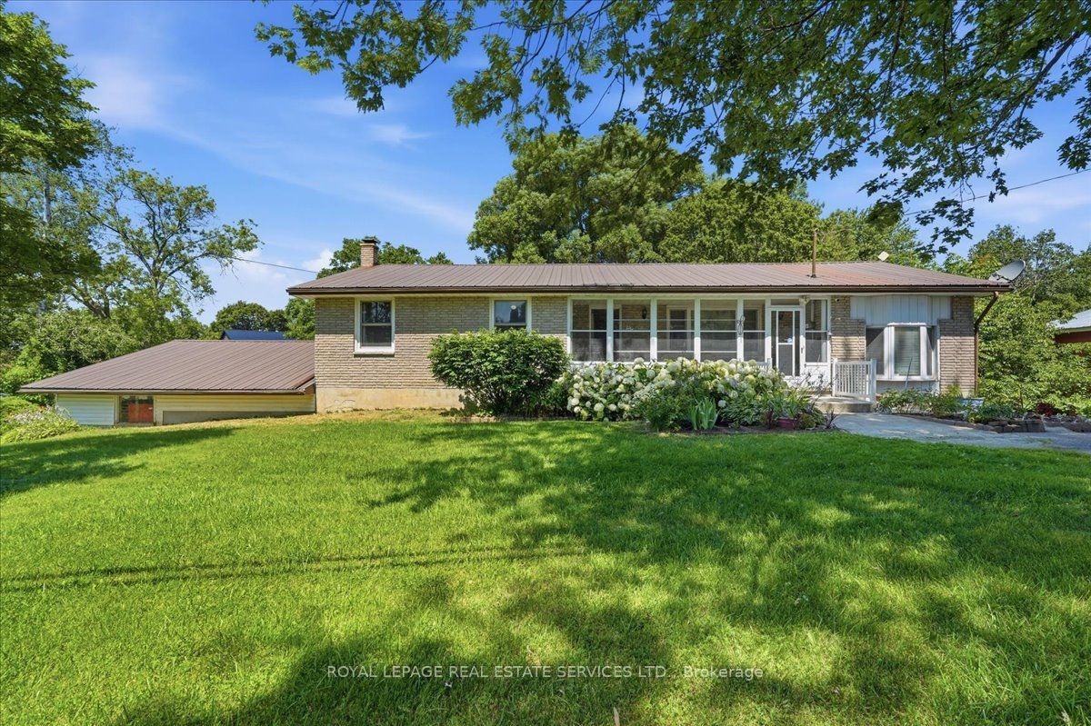 143 County Rd 28 Road, Prince Edward County, ON K8N 4Z7 photo 2