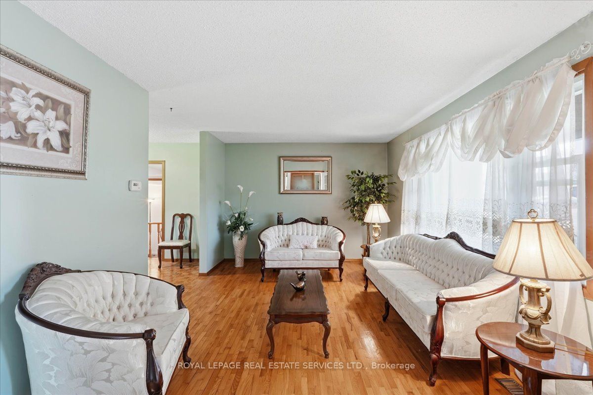 143 County Rd 28 Road, Prince Edward County, ON K8N 4Z7 photo 4