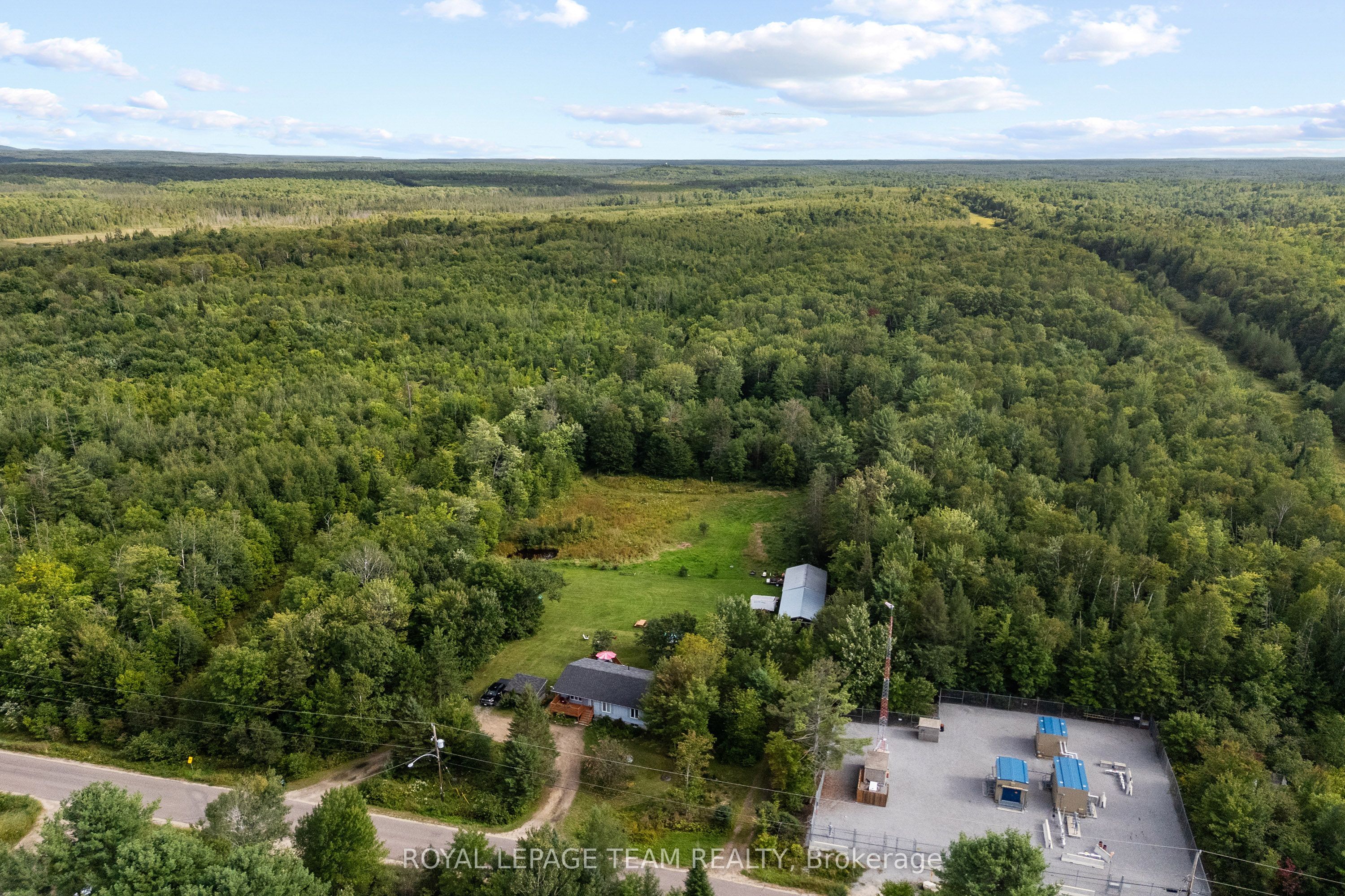 484 WYLIE Road, Laurentian Hills, ON K0J 1P0 photo 2
