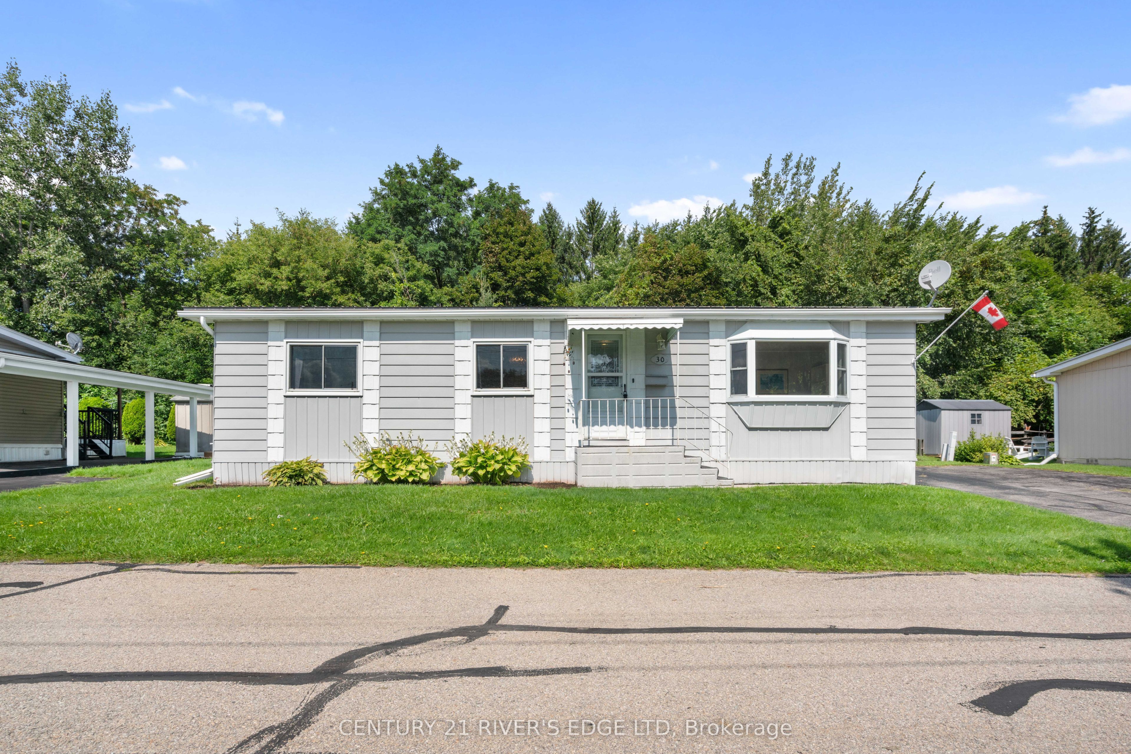1871 Oxford Avenue, Elizabethtown-Kitley, ON K6V 7B5 photo 2